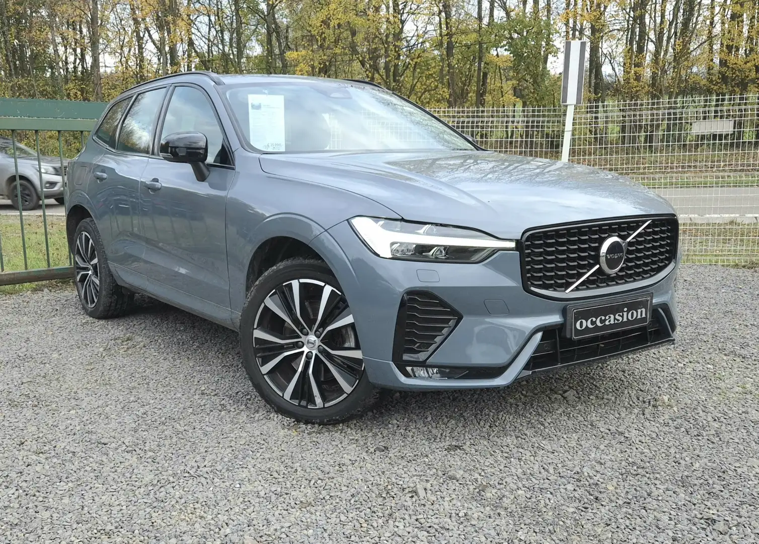 Volvo XC60 XC60 2.0 B4 MHEV AWD Ultimate Dark TVA RÉCUP. Grijs - 2