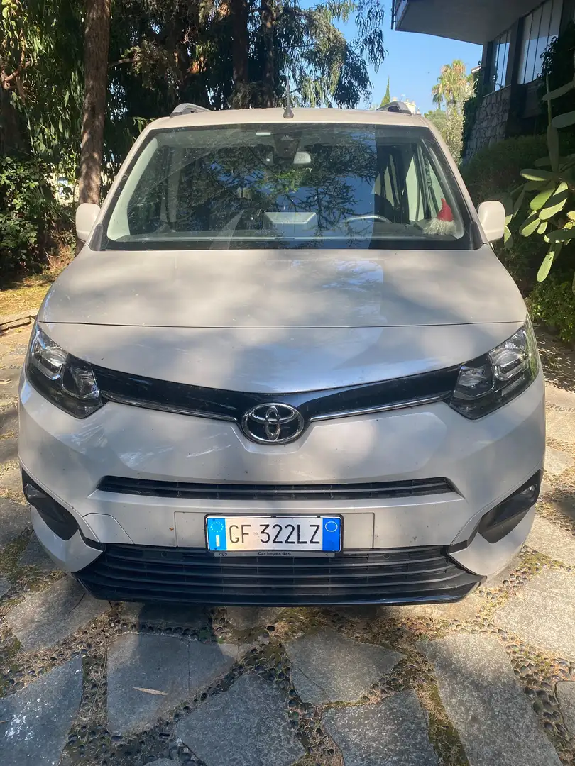 Toyota Proace City VERSO L1 1.2P 110CV M/T Executive Beige - 1