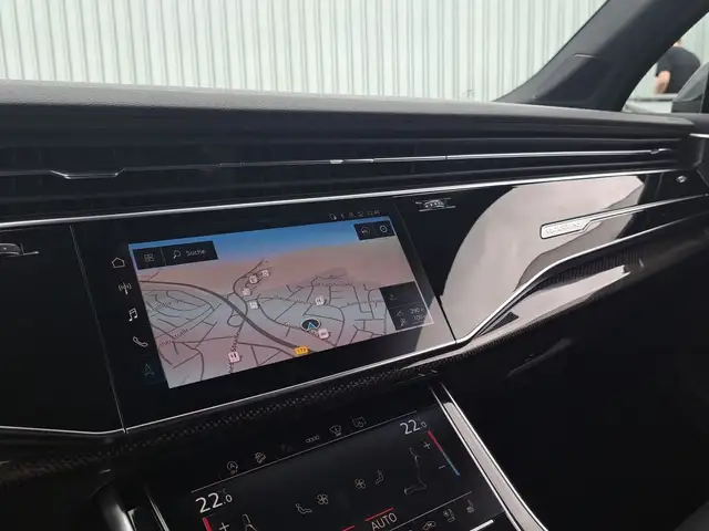 Audi Q7 view 15