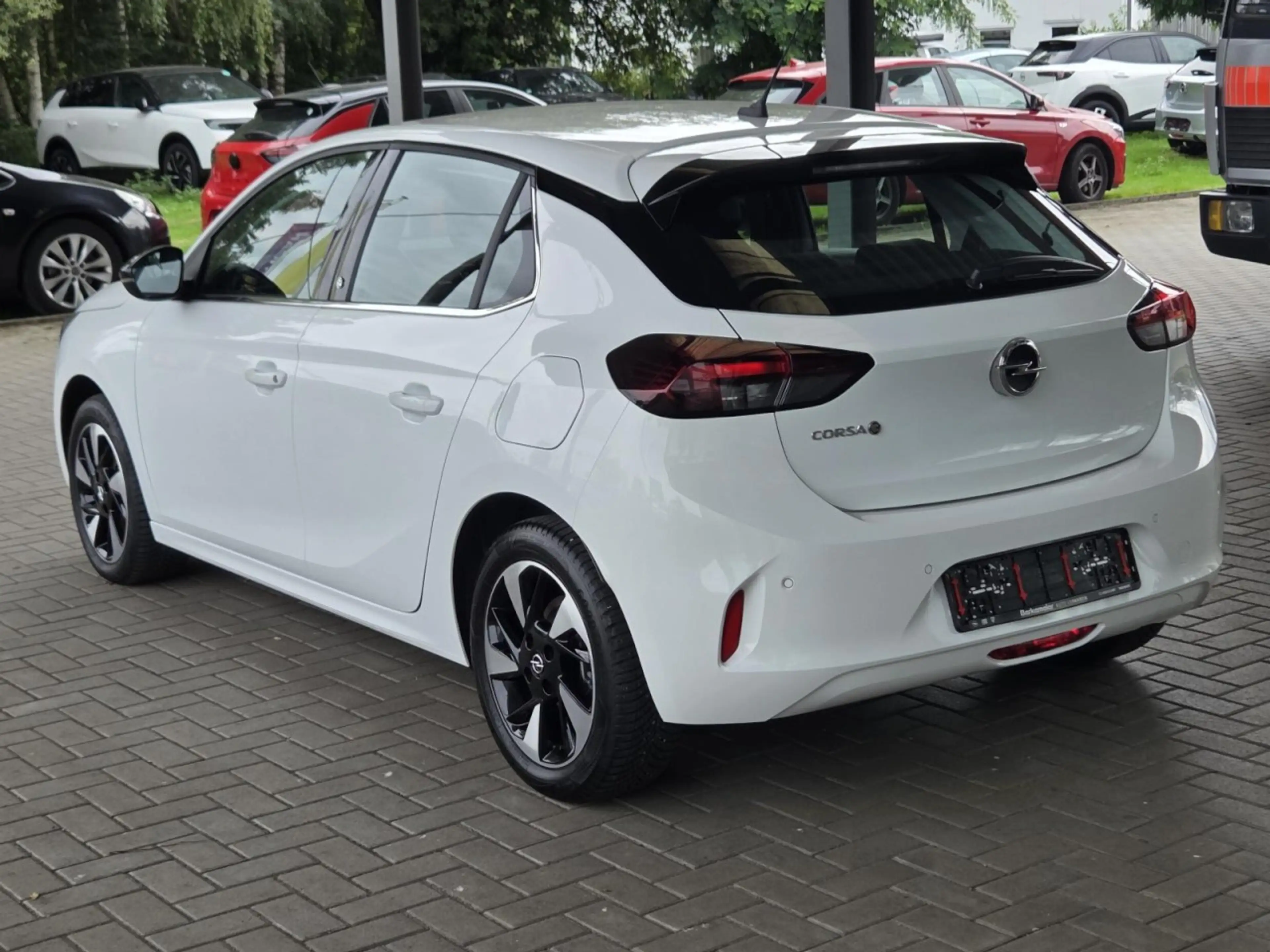 Opel Corsa-e **Sitzheizung/PDC/Allwetter** — photo 4