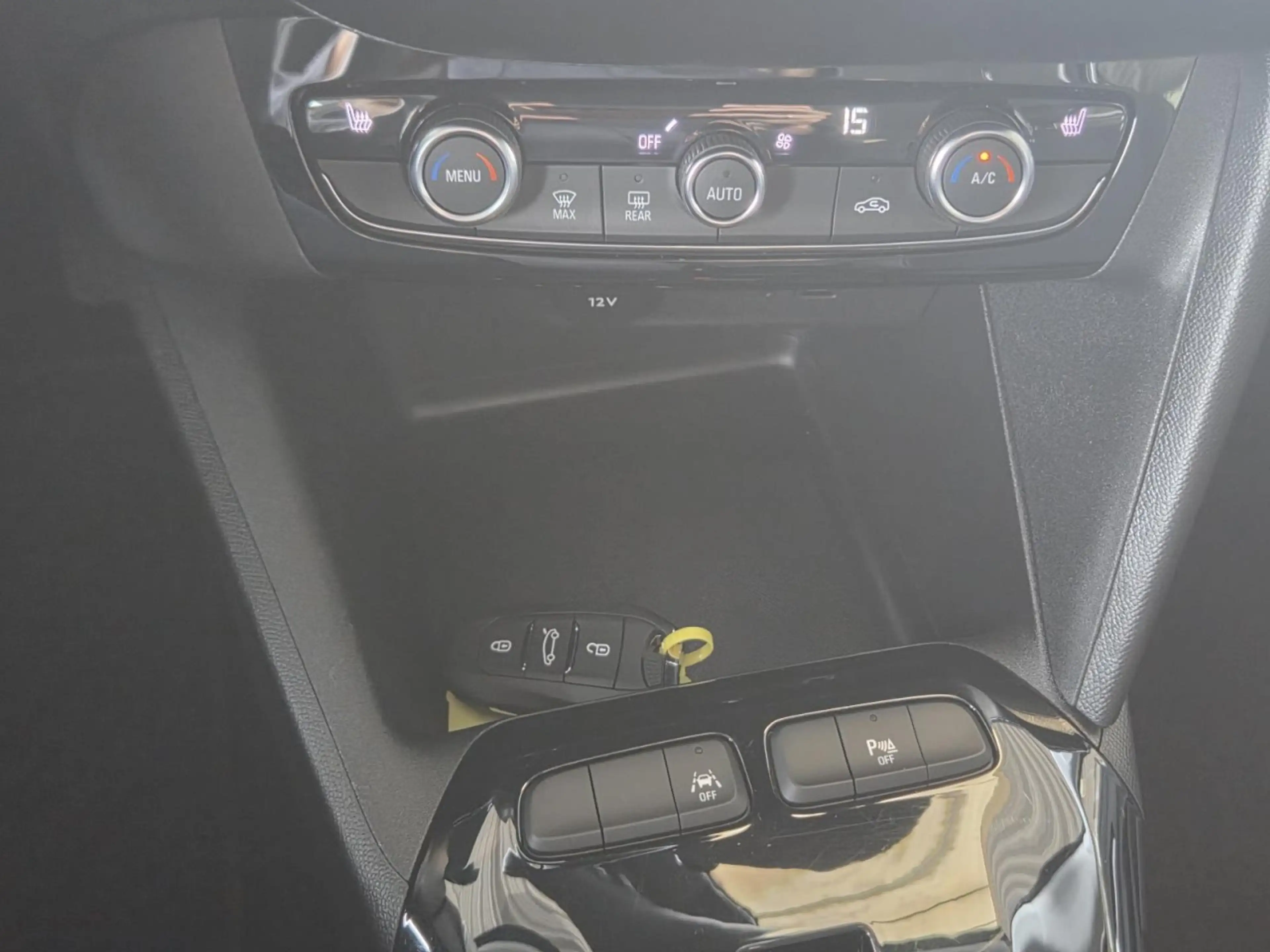 Opel Corsa-e **Sitzheizung/PDC/Allwetter** — photo 14