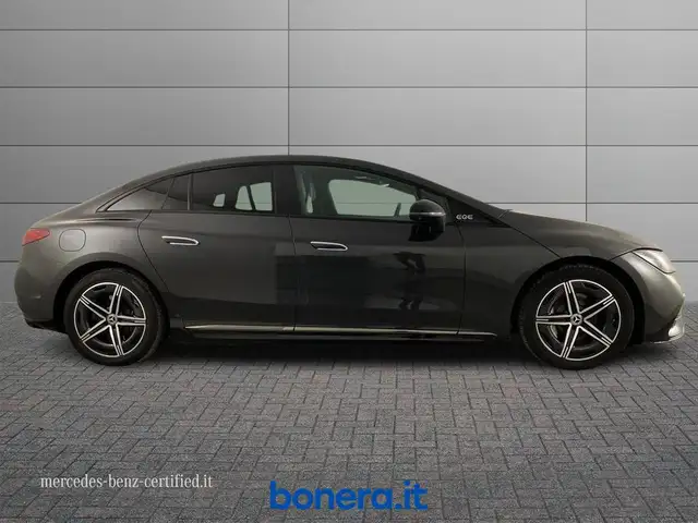 Mercedes-Benz EQE view 6