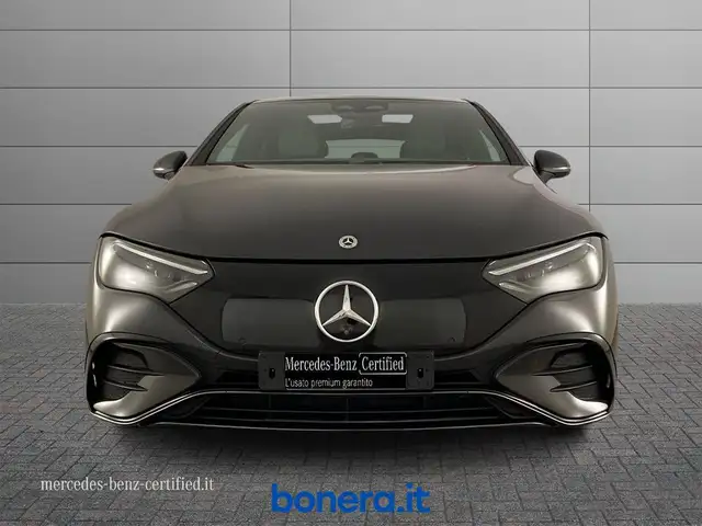 Mercedes-Benz EQE view 4