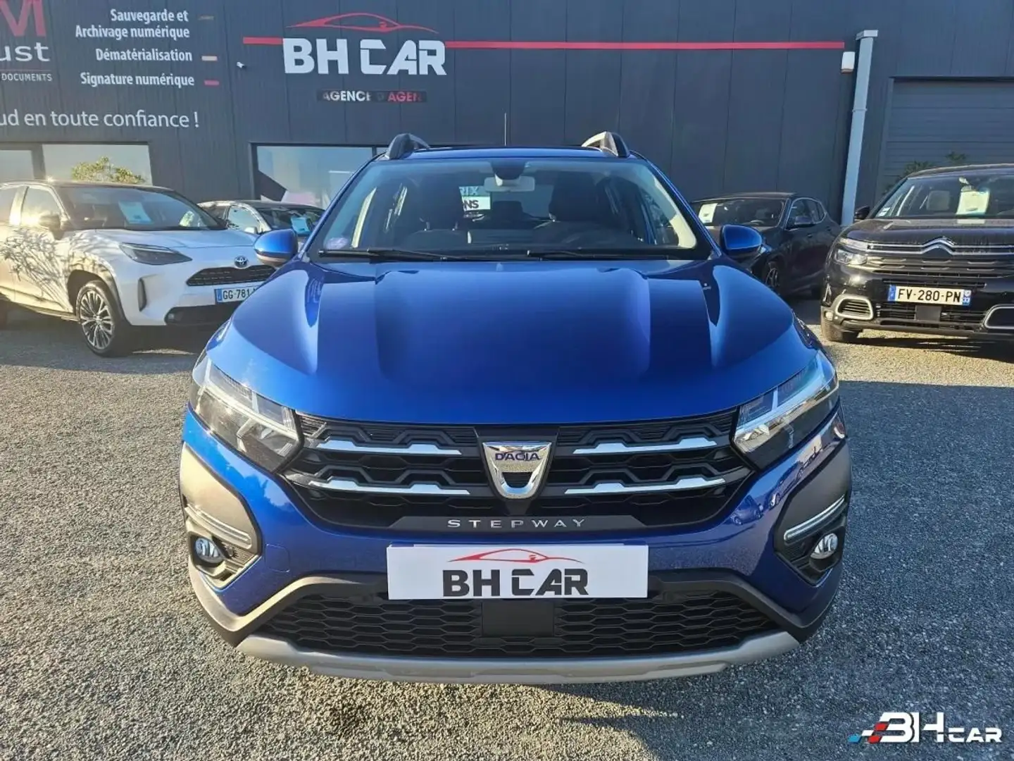 Dacia Sandero STEPWAY 1.0 TCE 90 CONFORT Azul - 2