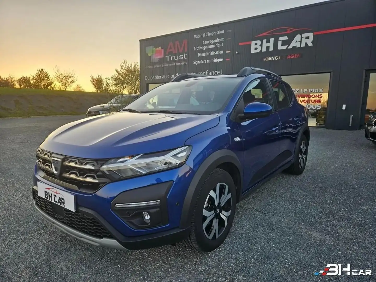 Dacia Sandero STEPWAY 1.0 TCE 90 CONFORT Azul - 1