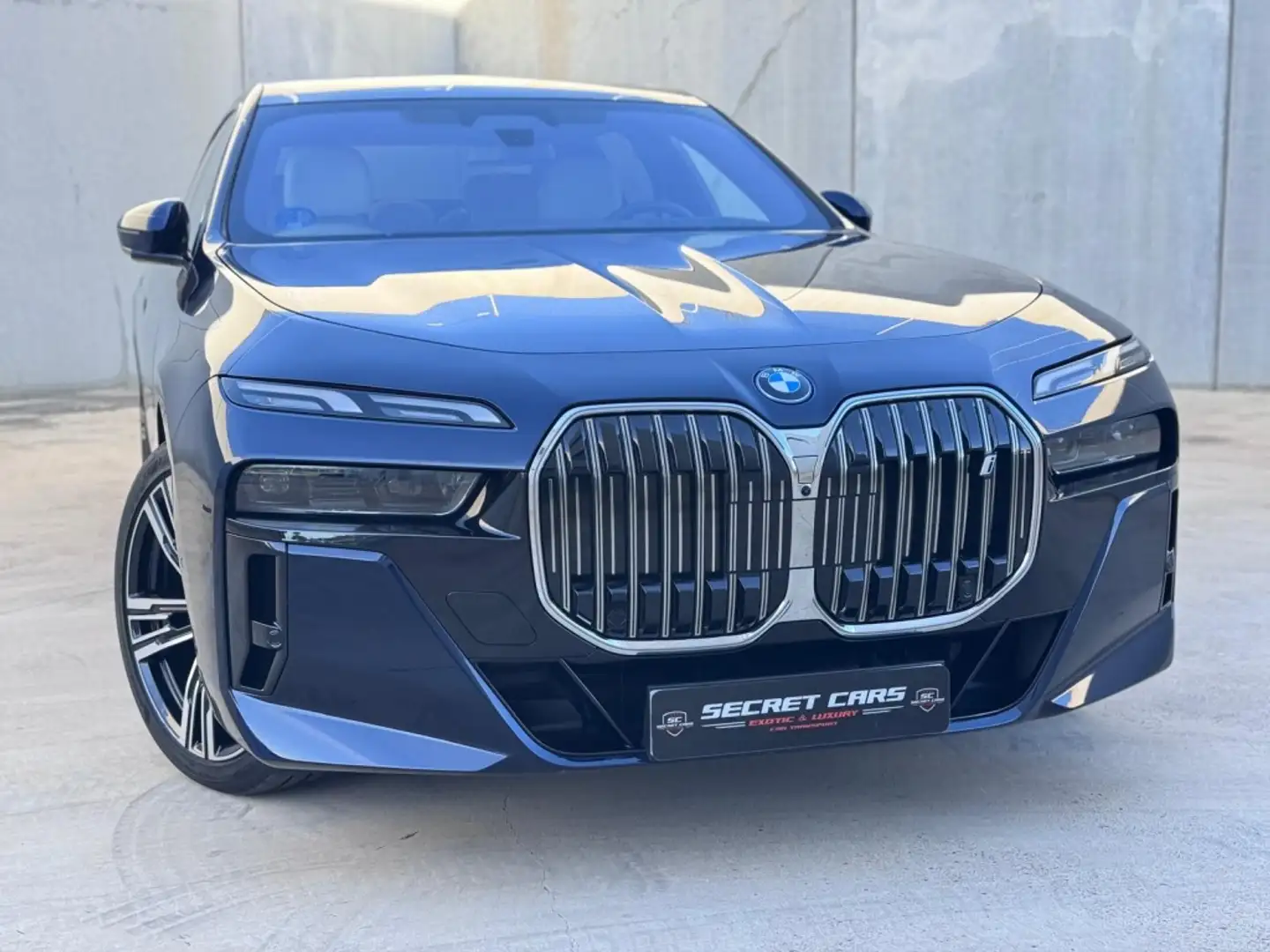 BMW i7 xDrive 60 M Sport Bleu - 1