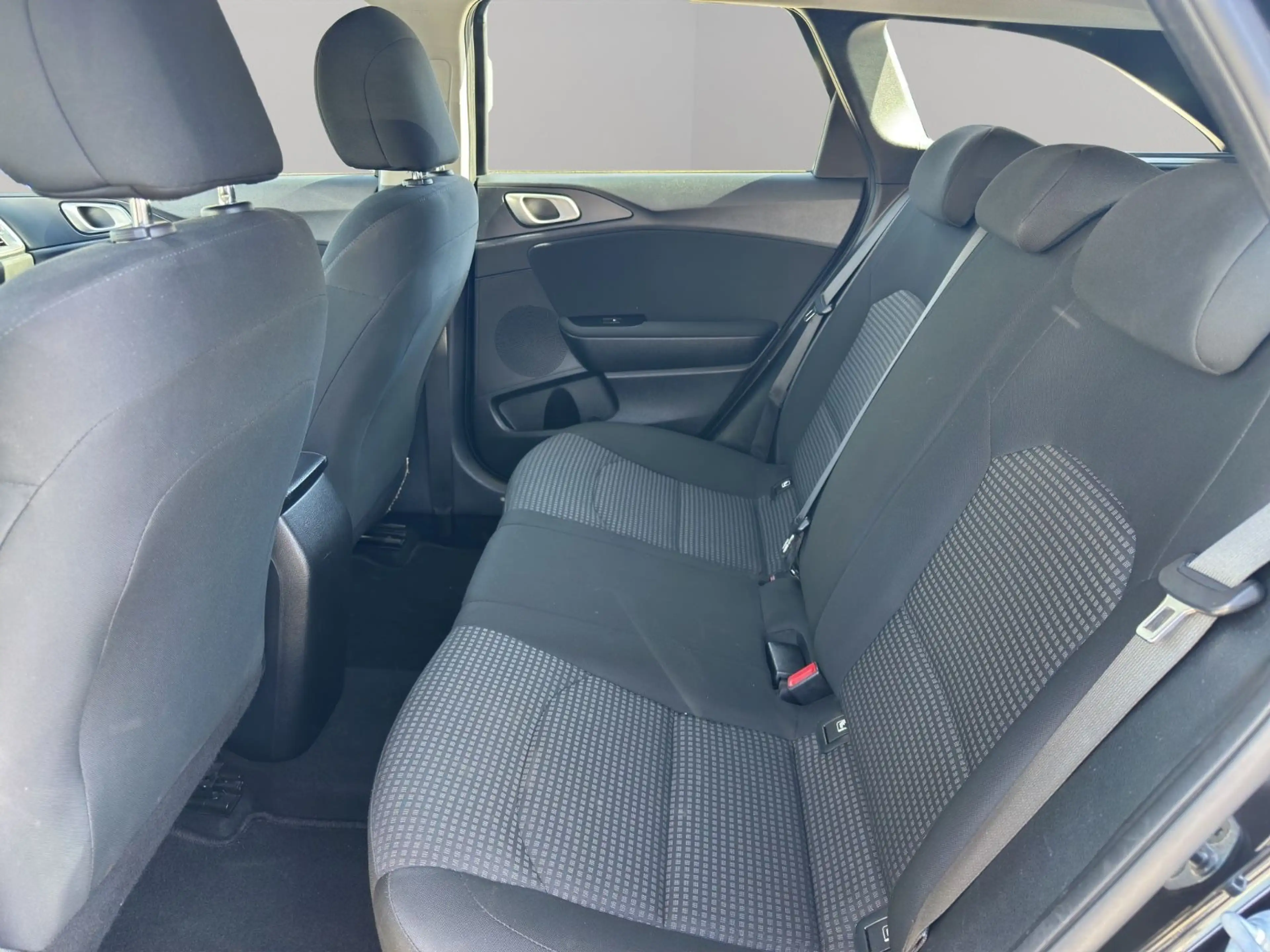 Kia Ceed SW / cee'd SW 1.0 T-GDI Vision*LED* — photo 13