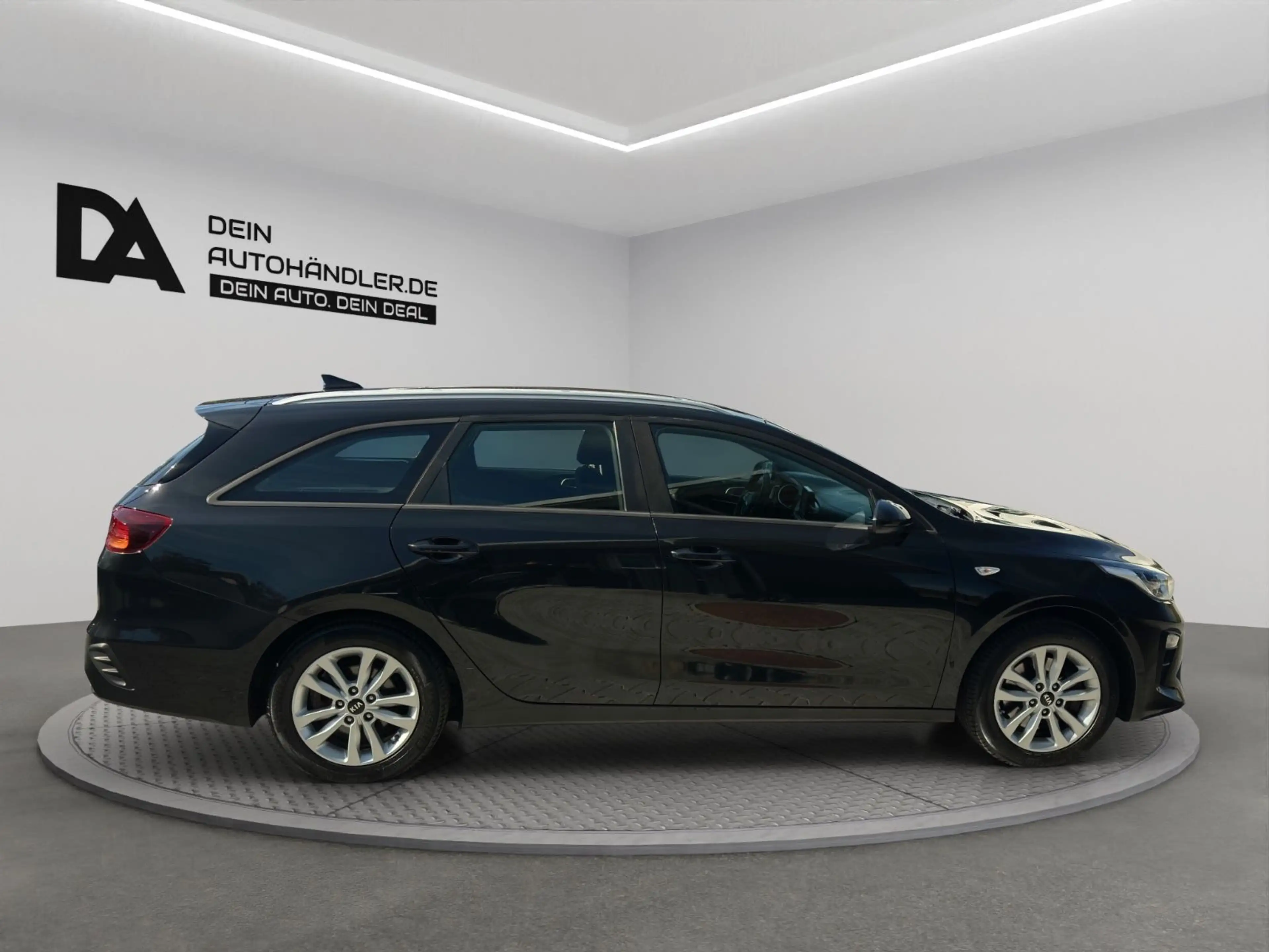 Kia Ceed SW / cee'd SW 1.0 T-GDI Vision*LED* — photo 7