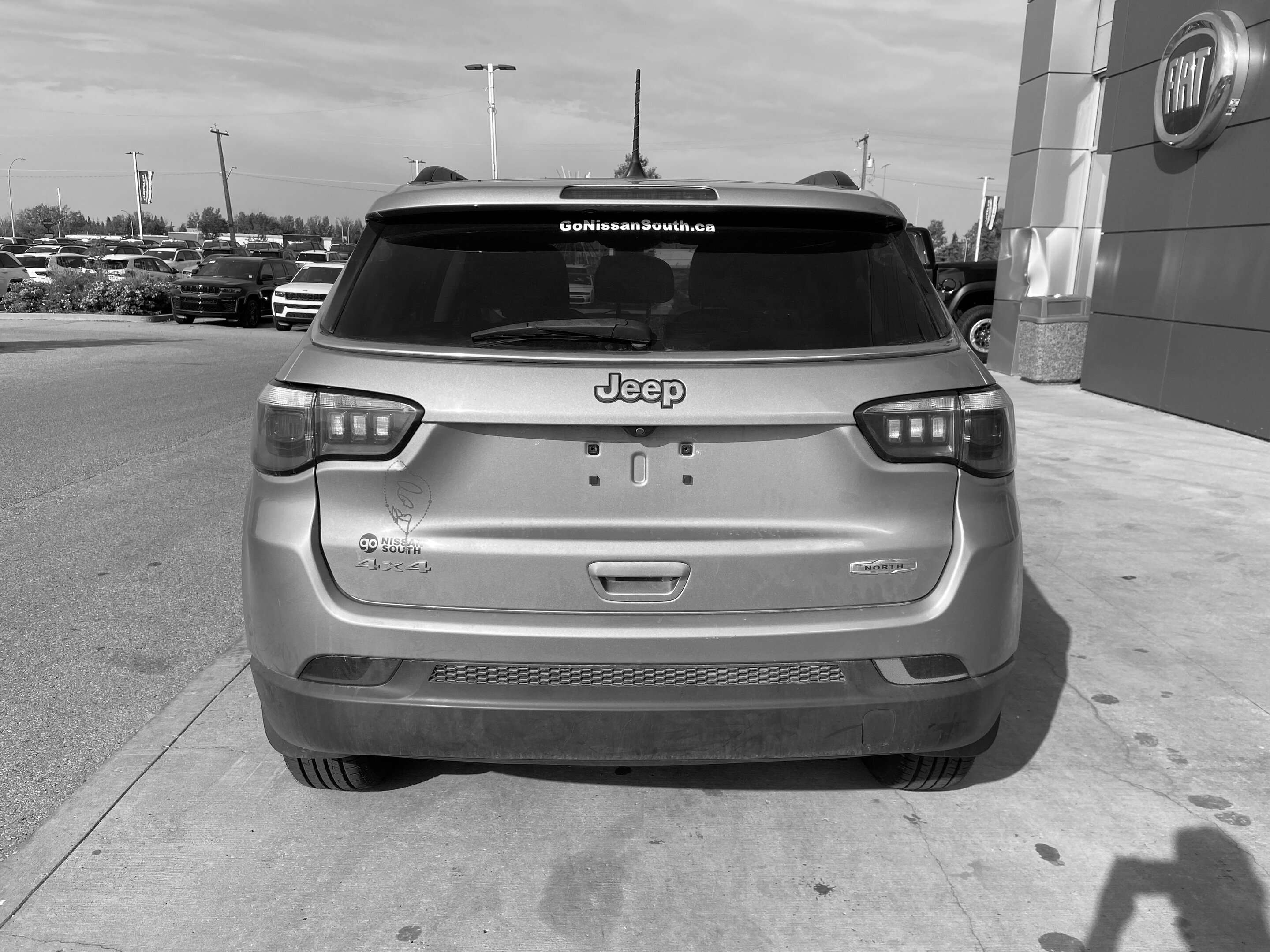 2019 Jeep Compass North  | Cold Weather Group w/ Heated Seats & Heat — снимка 1