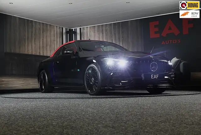 Mercedes-Benz CLE 300 Cabriolet 4MATIC AMG Line / Massage / Head Up / Me