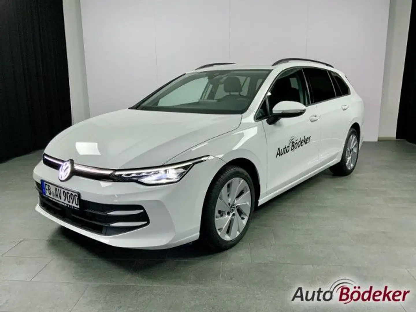 Volkswagen Golf Variant 1.5 TSI Life 6_Gang Bluetooth LED Weiß - 2