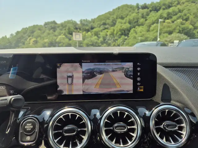 Mercedes-Benz Gla Class view 15