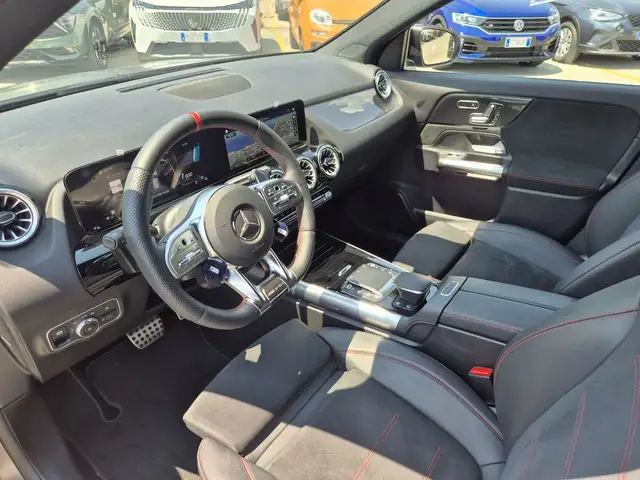 Mercedes-Benz Gla Class view 6