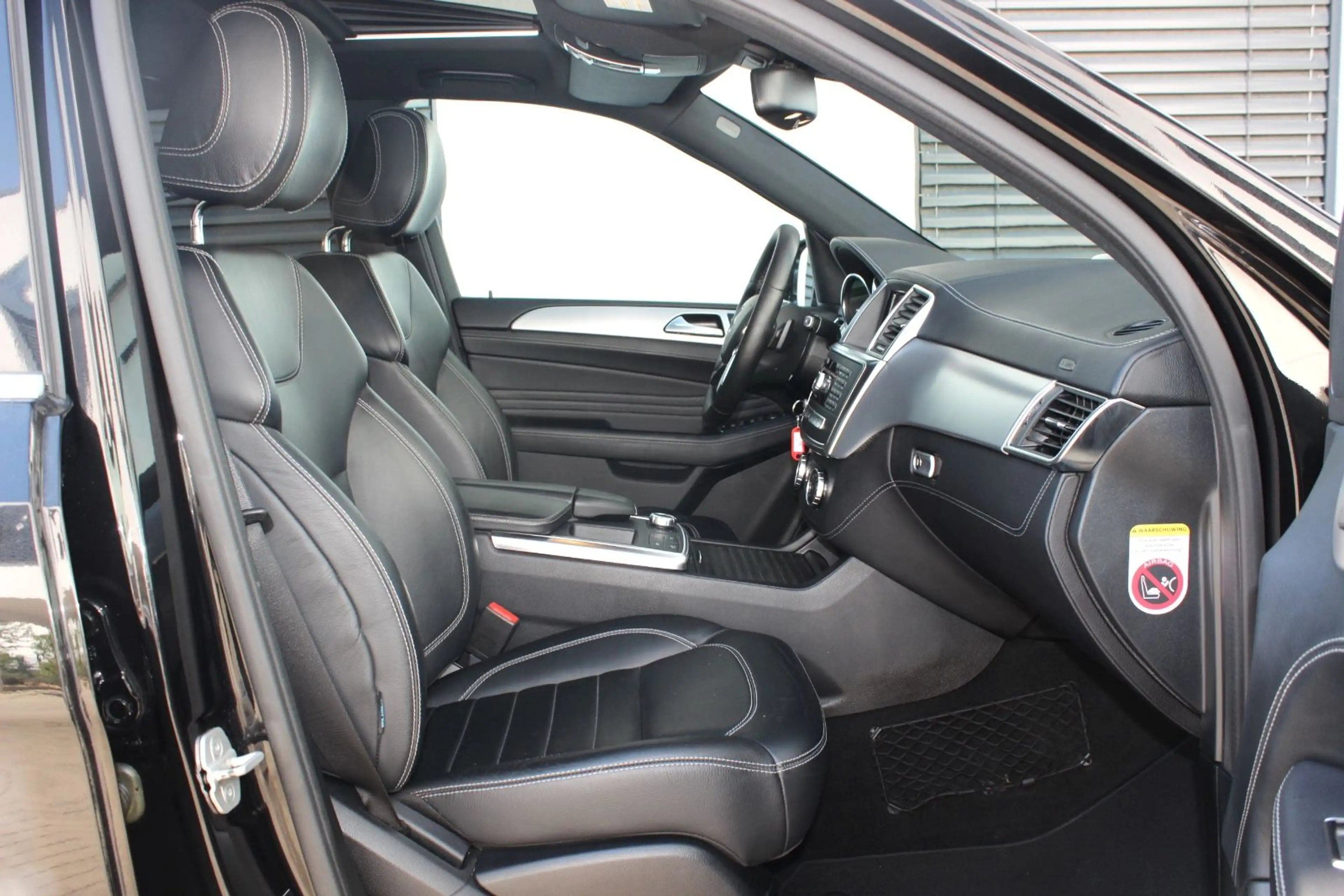 Mercedes-Benz ML 350 BT 4M AMG-PAKET PANO AHK KAMERA 21 ZOLL — photo 10