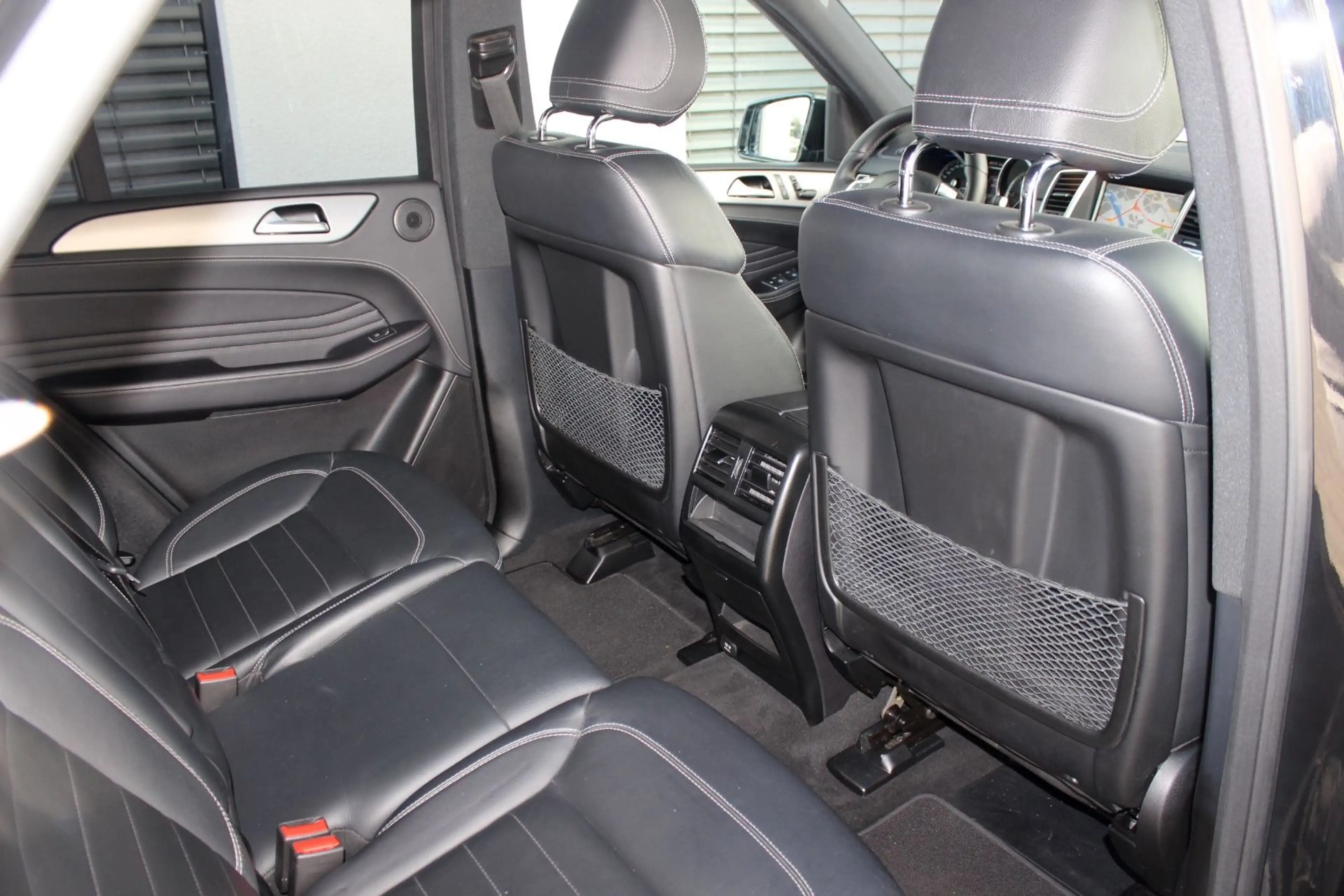 Mercedes-Benz ML 350 BT 4M AMG-PAKET PANO AHK KAMERA 21 ZOLL — photo 13