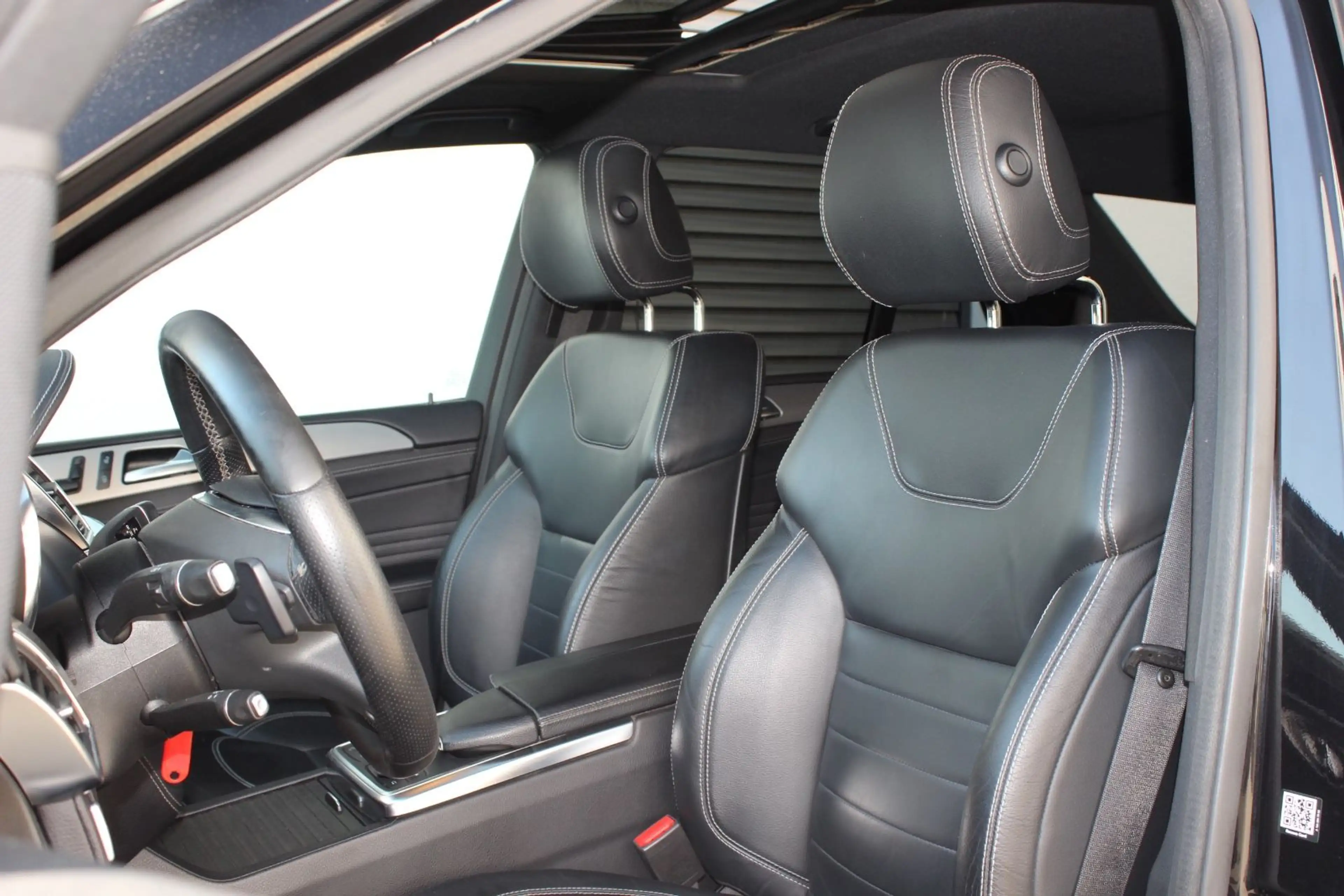 Mercedes-Benz ML 350 BT 4M AMG-PAKET PANO AHK KAMERA 21 ZOLL — photo 8