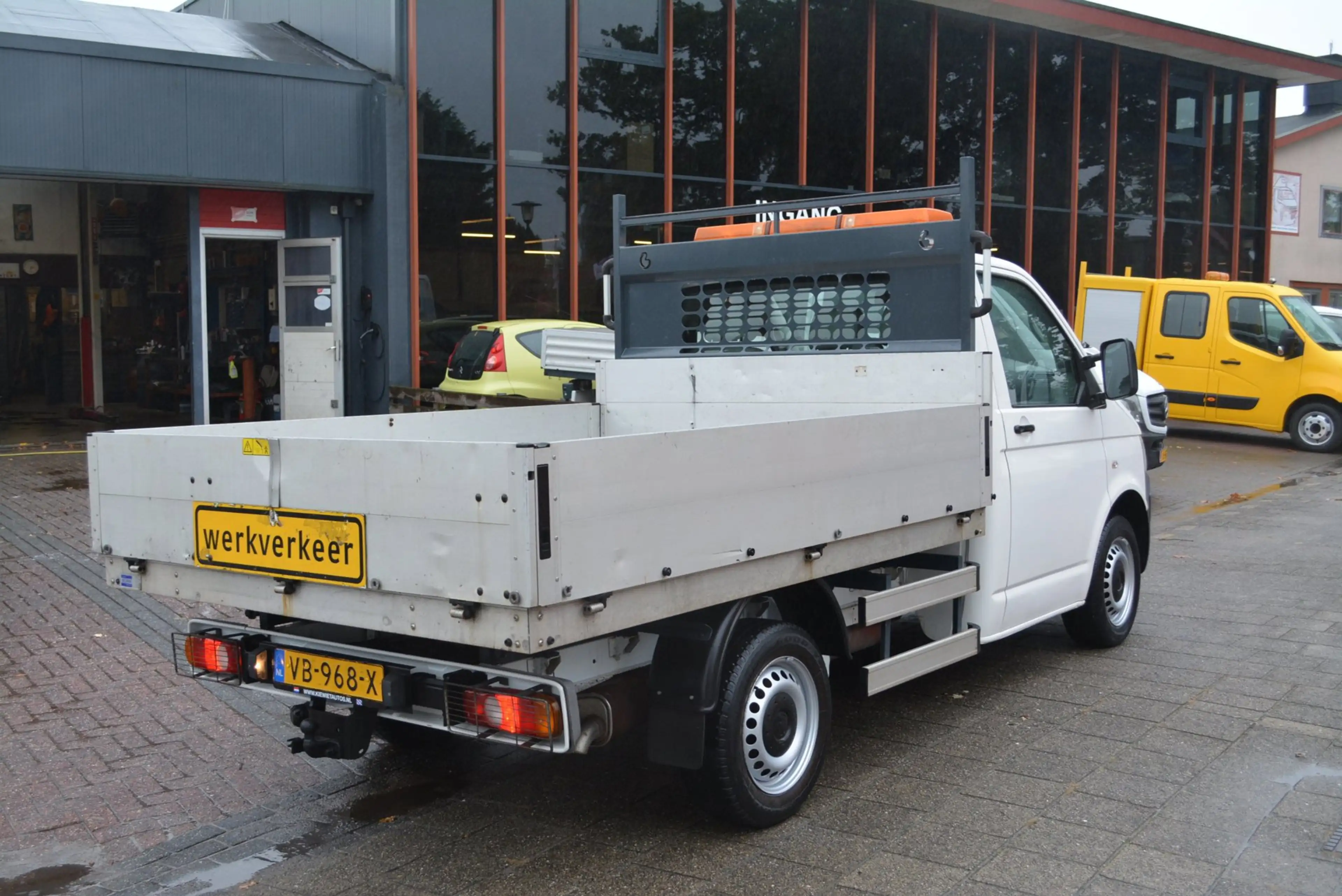 Volkswagen Transporter 2.0 TDI L1H1 Kipper, kieper, pick-up — photo 6