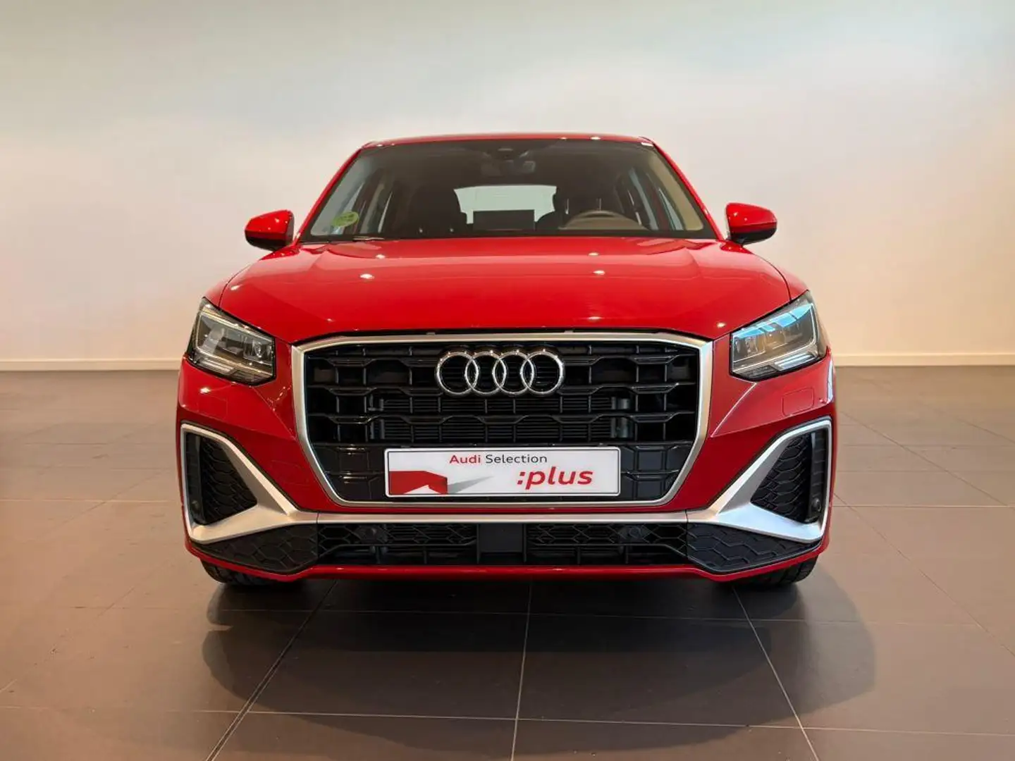Audi Q2 30 TFSI S line 85kW Rot - 2