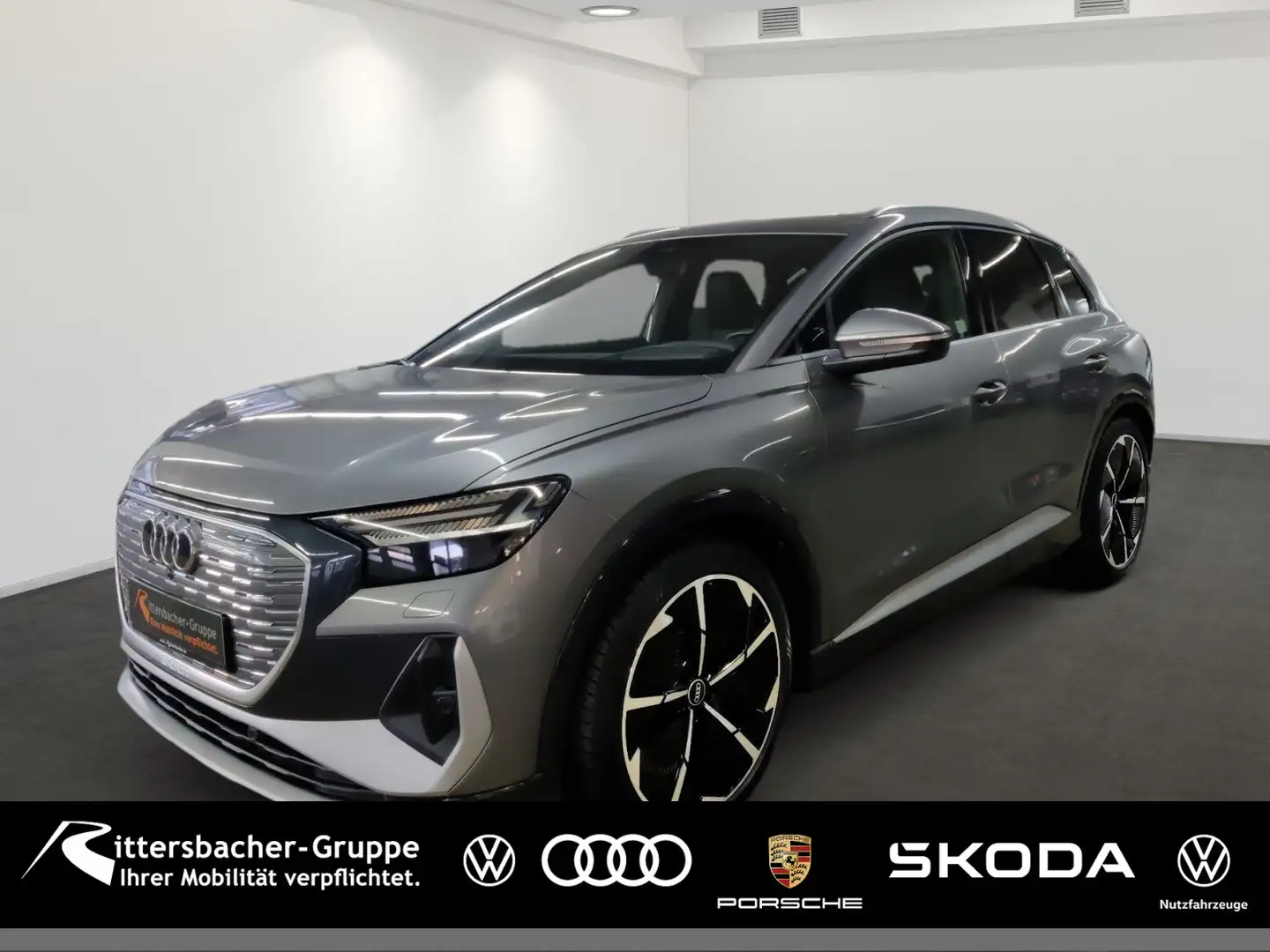 Audi Q4 e-tron 50 quattro s-line Assistenz+KomfortPlu Gris - 1
