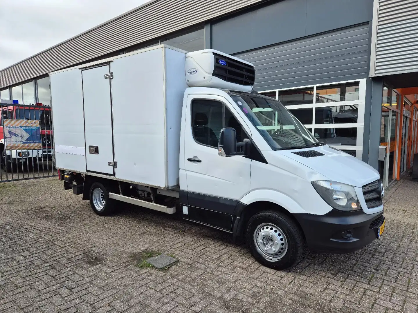 Mercedes-Benz Sprinter 519 CDI Kuhlkoffer/ LBW/ Carrier Xarios 500 Weiß - 1