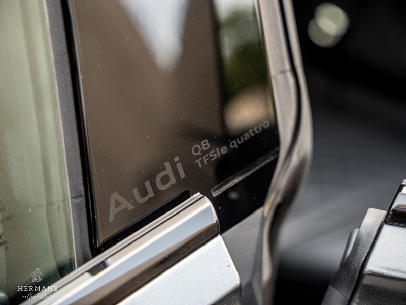 Audi Q8 60 TFSI e quattro Pro Line S Competition / Pano / — photo 29