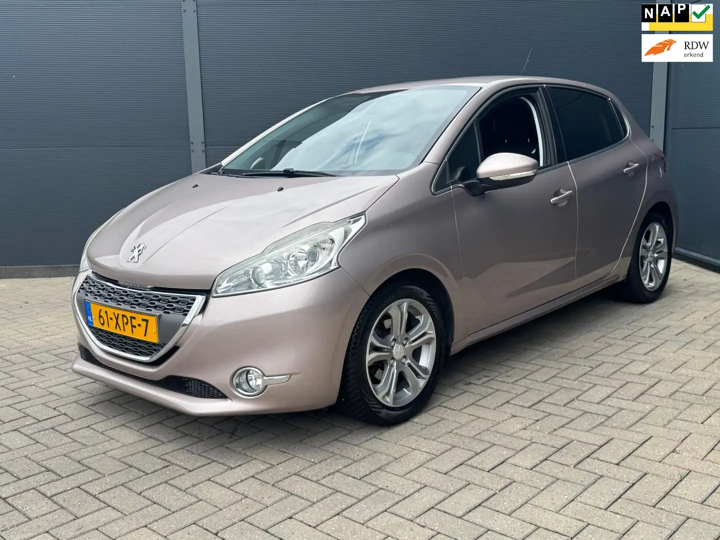 Peugeot 208 1.6 VTi Allure / Nap / Navi / Pdc Gris - 1