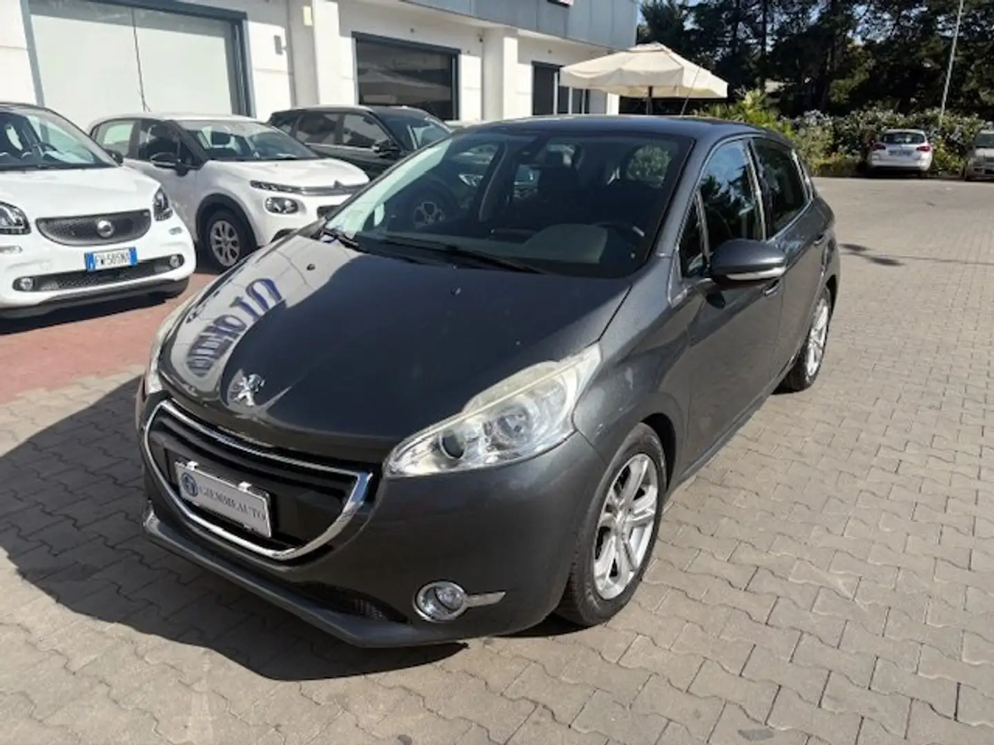 Peugeot 208 208 I 2012 5p 1.6 e-hdi 8v Allure s&s 5p Gris - 1