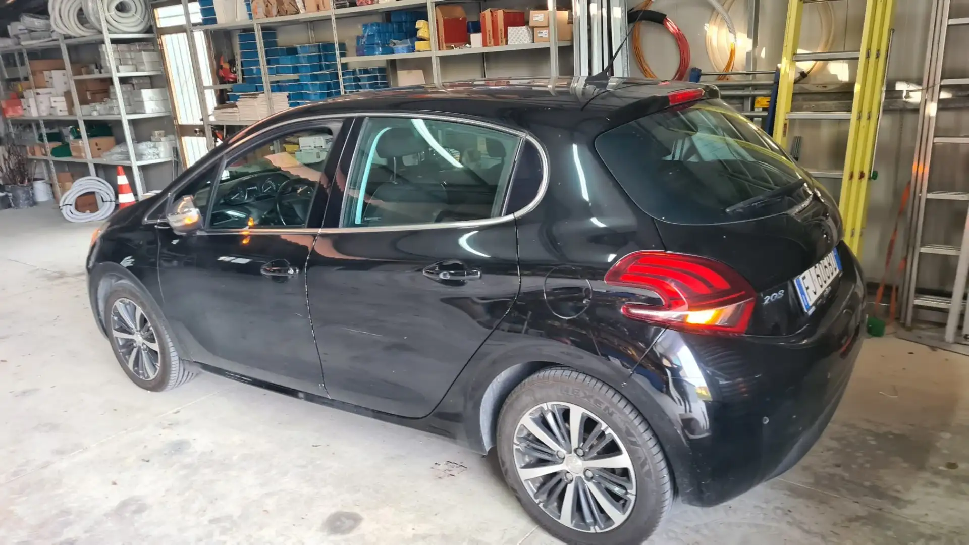 Peugeot 208 5p 1.6 bluehdi Allure 100cv - 2