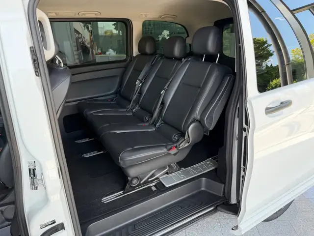 Mercedes-Benz Vito view 9