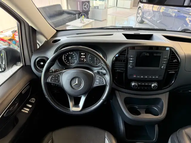 Mercedes-Benz Vito view 11