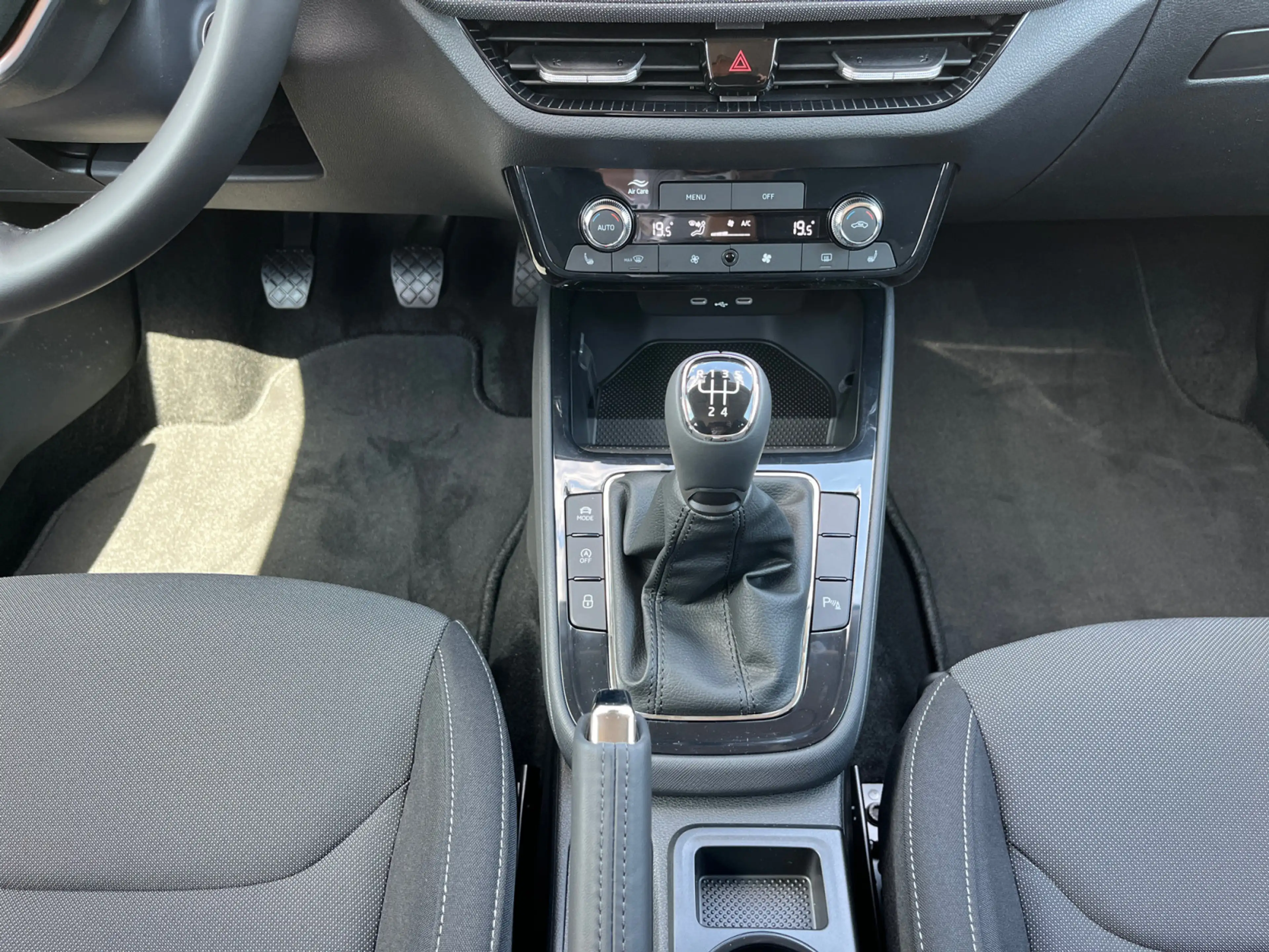 Skoda Fabia Balance 1,0TSI Klimaaut SHZ ACC Lenkradhzg — photo 8