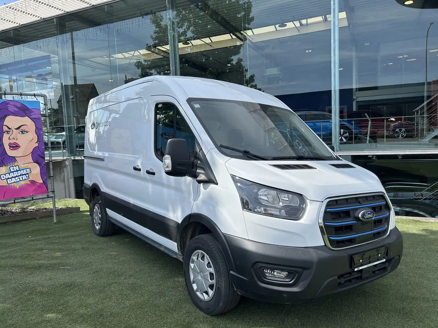 Ford Transit 350M L2H2 Electric 67kWh Trend RWD AUT - 1