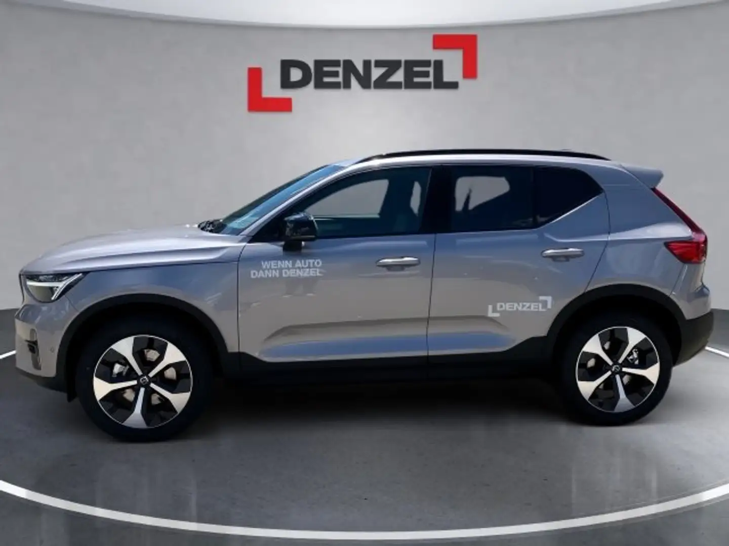 Volvo XC40 Plus, B3 Mild Hybrid, Benzin, Dark Silber - 2