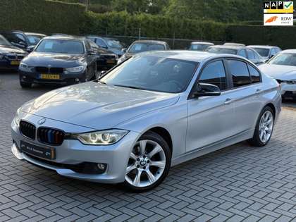 BMW 320 3-serie 320i High Executive Sport|Ketting vervange