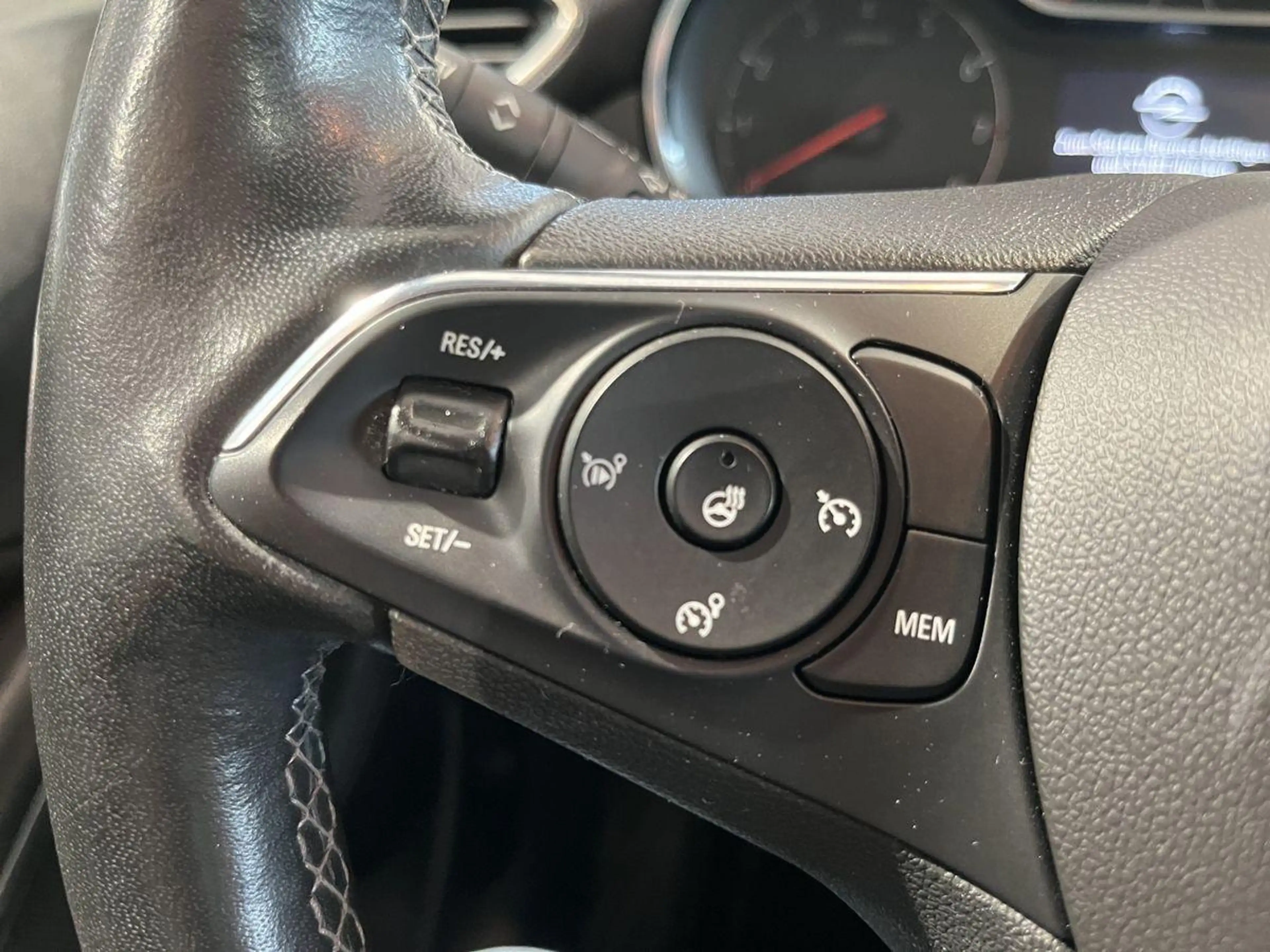 Opel Crossland ULTIMATE *LED*NAVI*KAMERA*HEAD-UP*PANO — photo 12