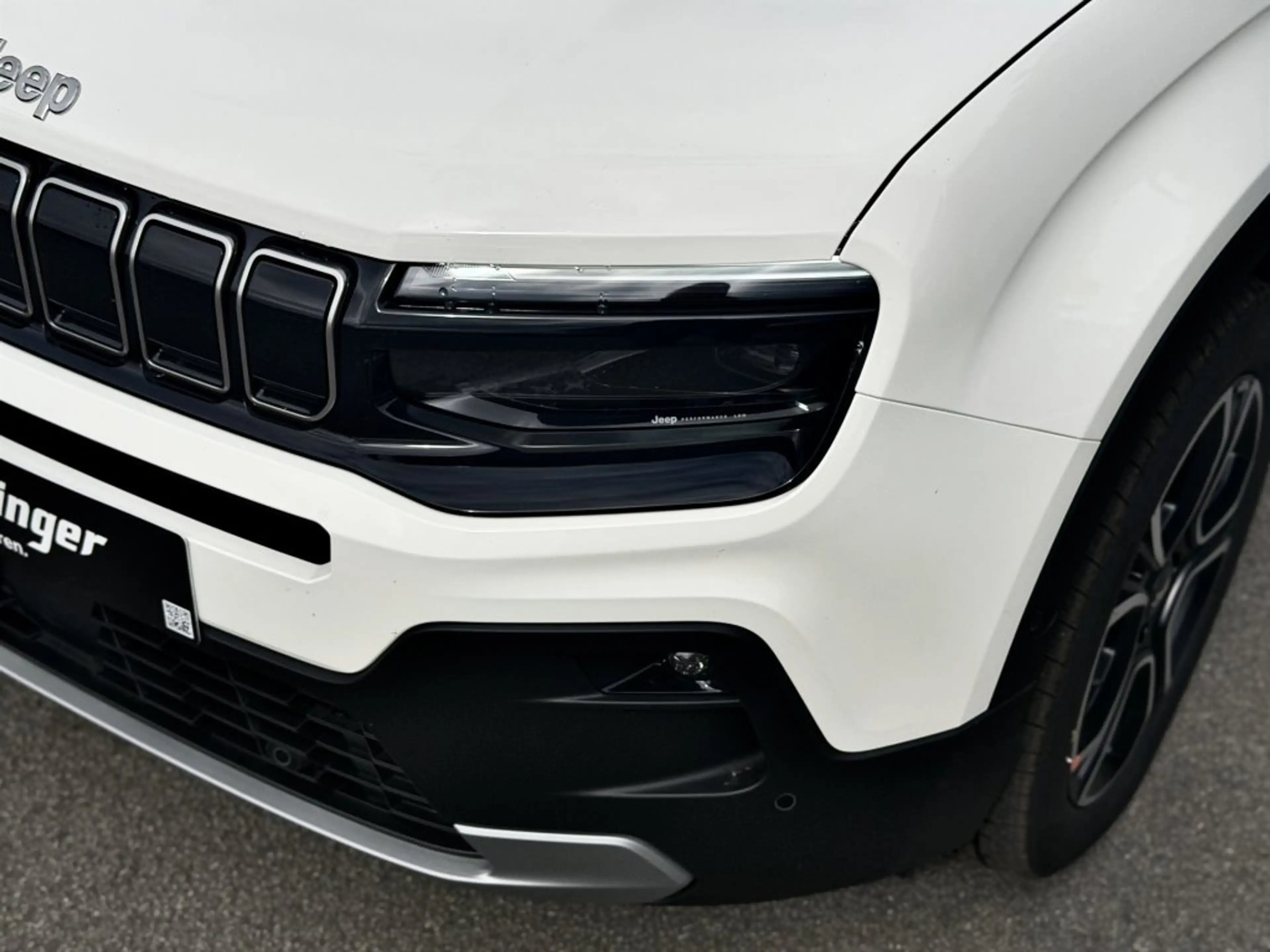 Jeep Avenger Summit *Schiebedach/Leder* — photo 3