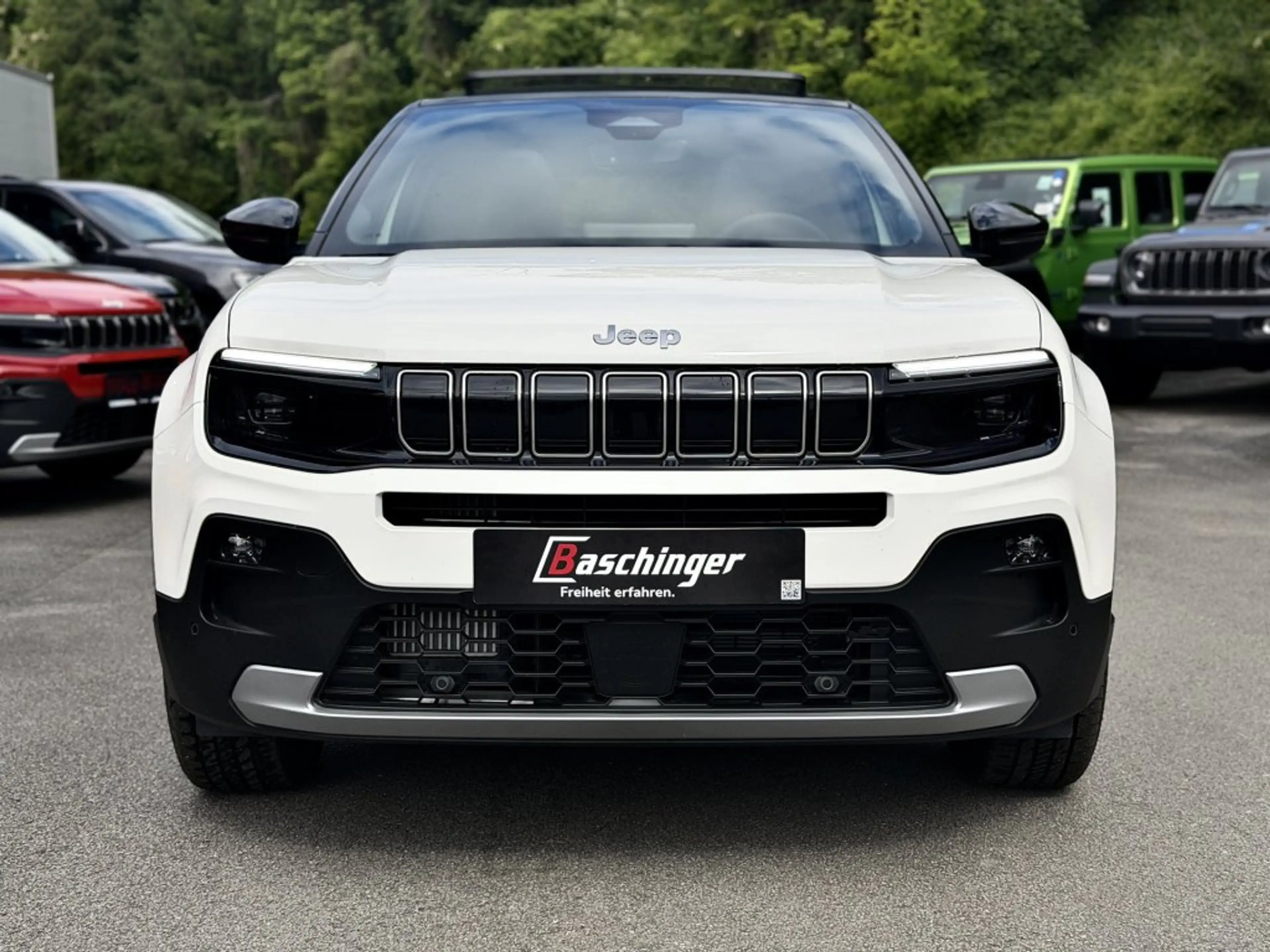 Jeep Avenger Summit *Schiebedach/Leder* — photo 2