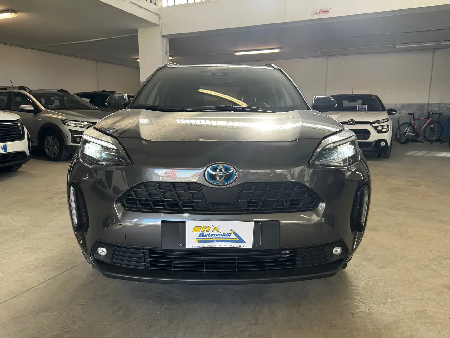 Toyota Yaris Yaris Cross 1.5h Trend fwd 116cv e-cvt Grigio - 2