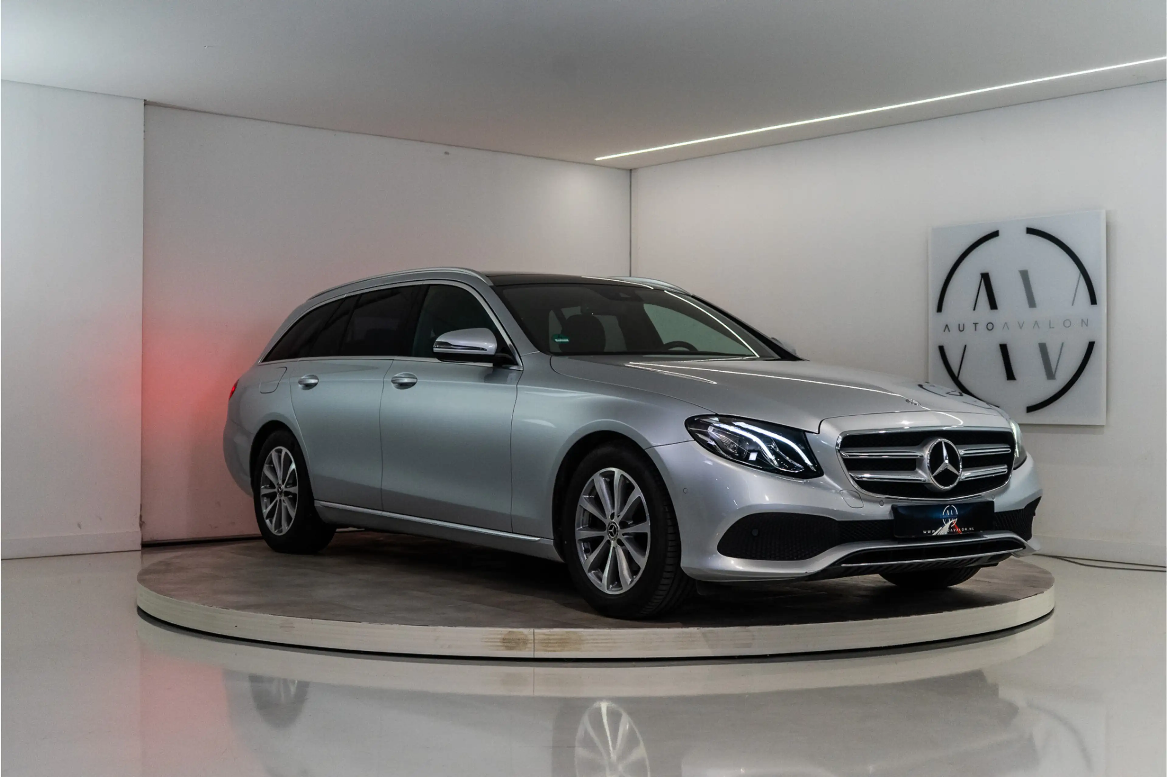 Mercedes-Benz E 200 Estate d Business Solution 150PK | NL AUTO+NAP | 1 — photo 4