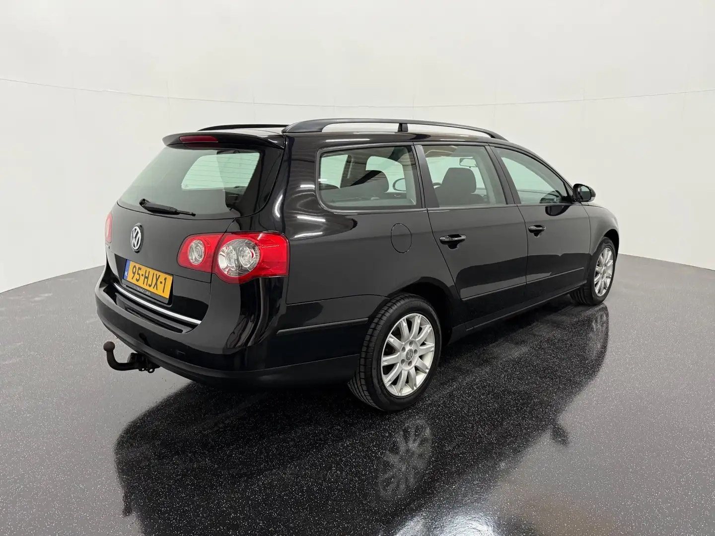 Volkswagen Passat Variant 1.8 TFSI Trendline Noir - 2