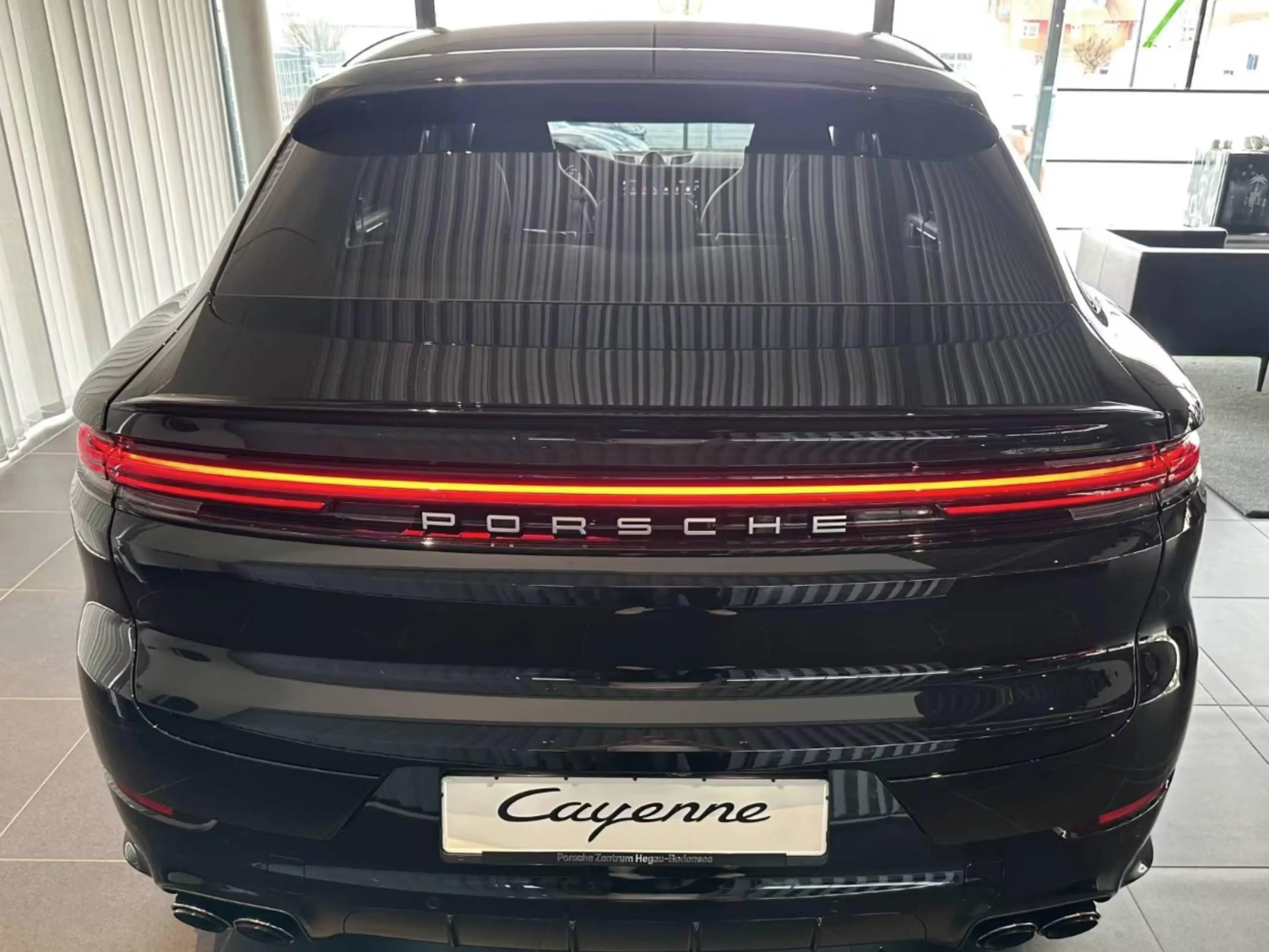 Porsche Cayenne E-Hybrid — photo 5