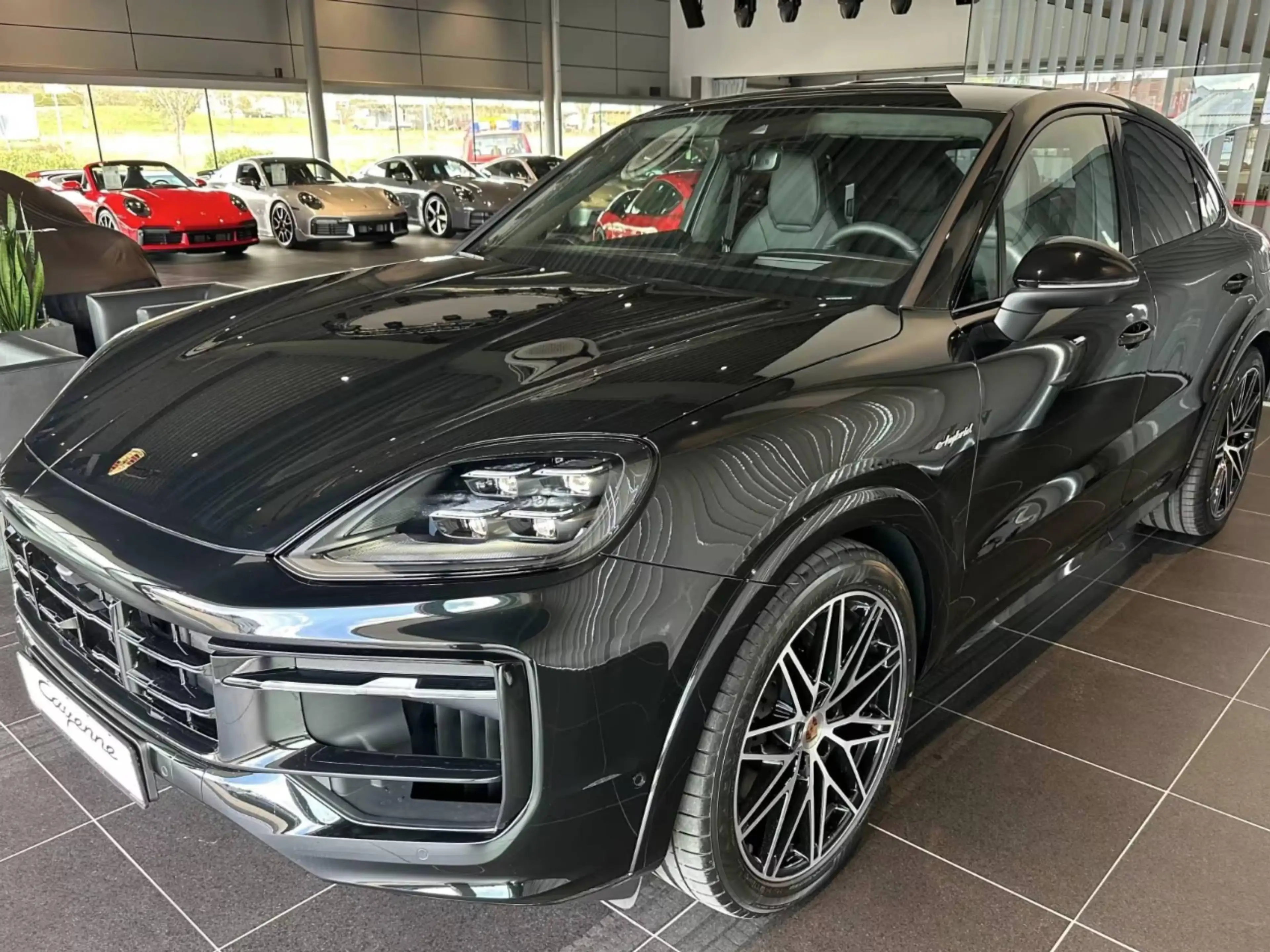 Porsche Cayenne E-Hybrid — photo 10