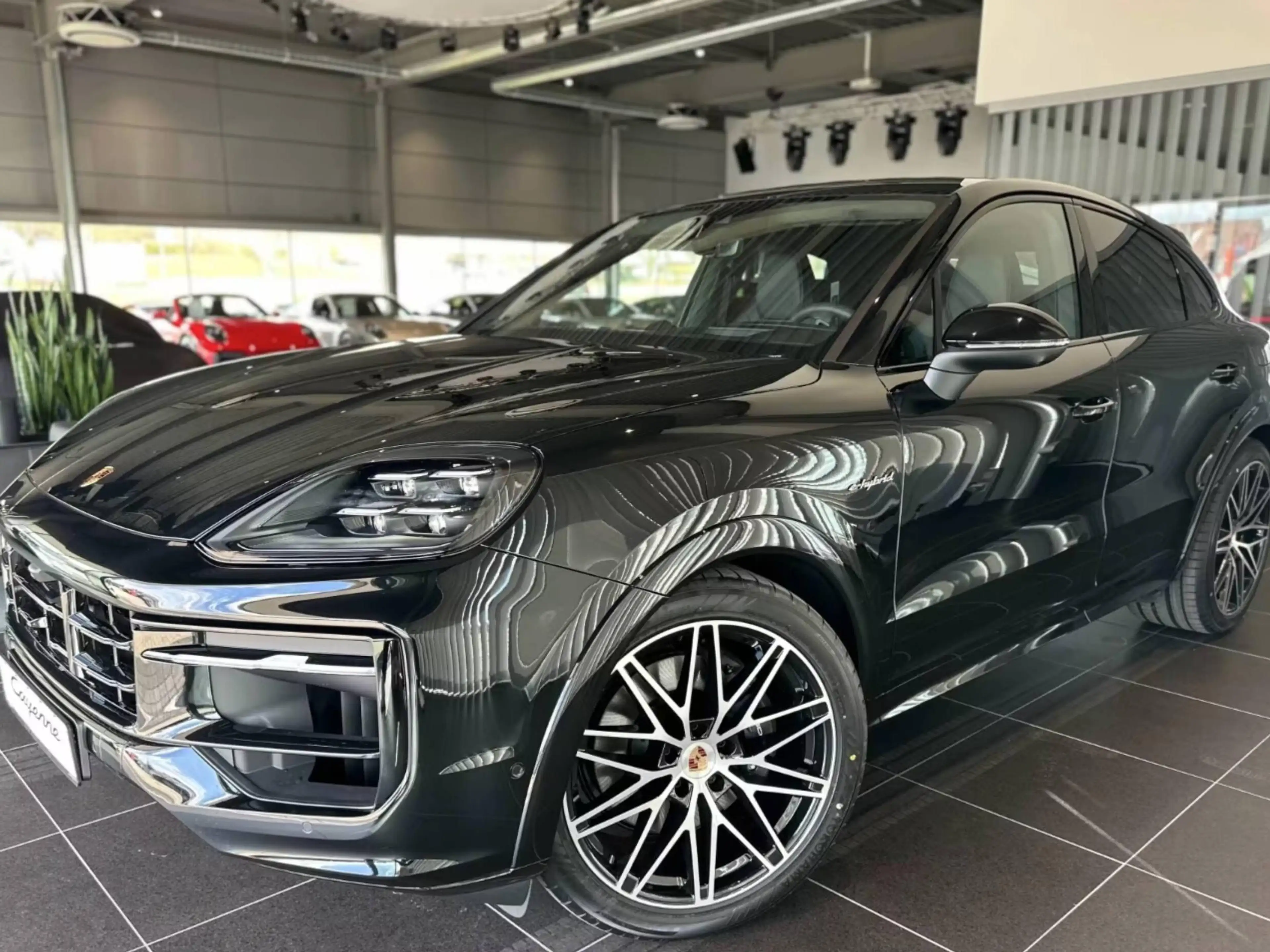 Porsche Cayenne E-Hybrid — photo 2