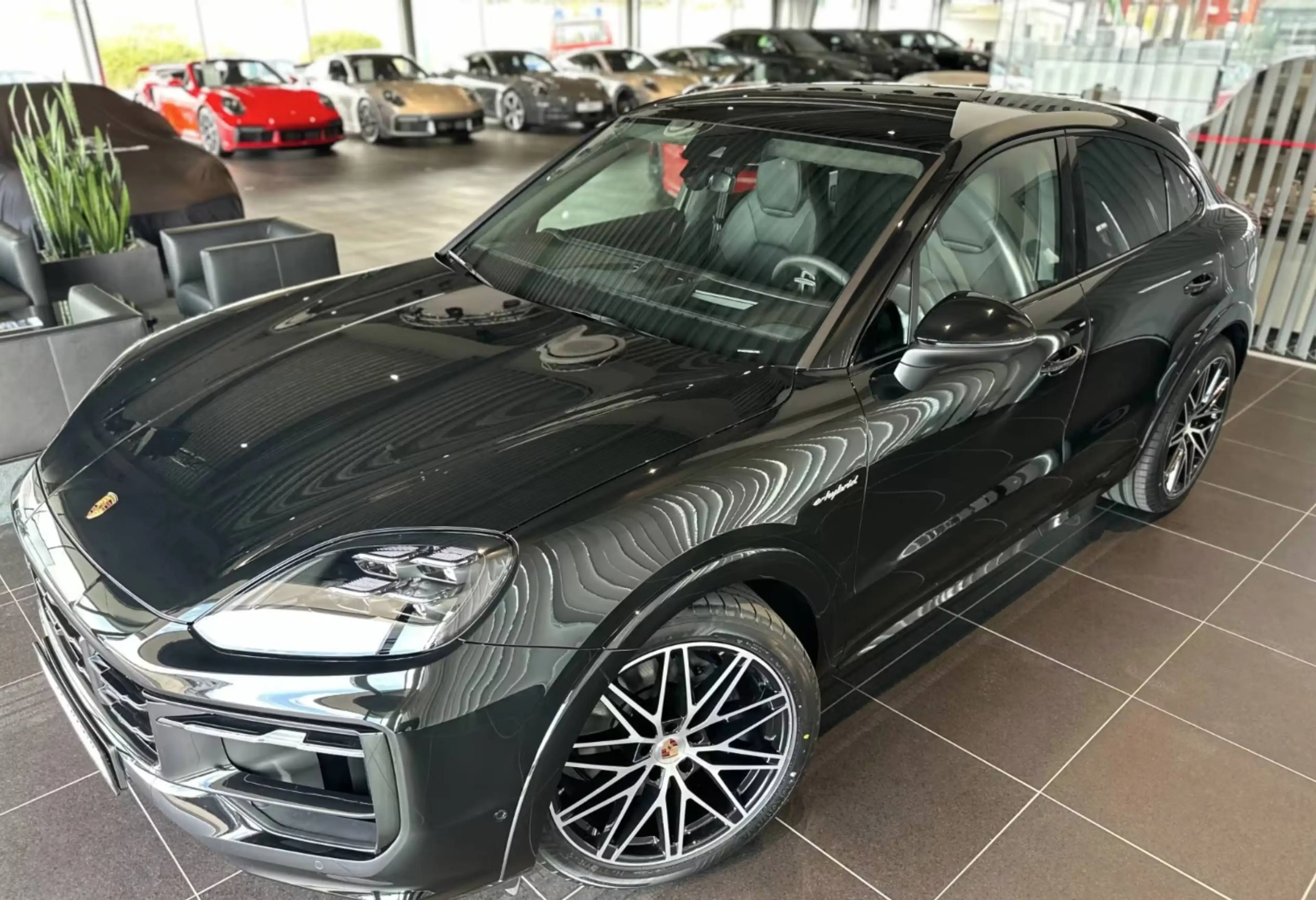 Porsche Cayenne E-Hybrid — photo 7