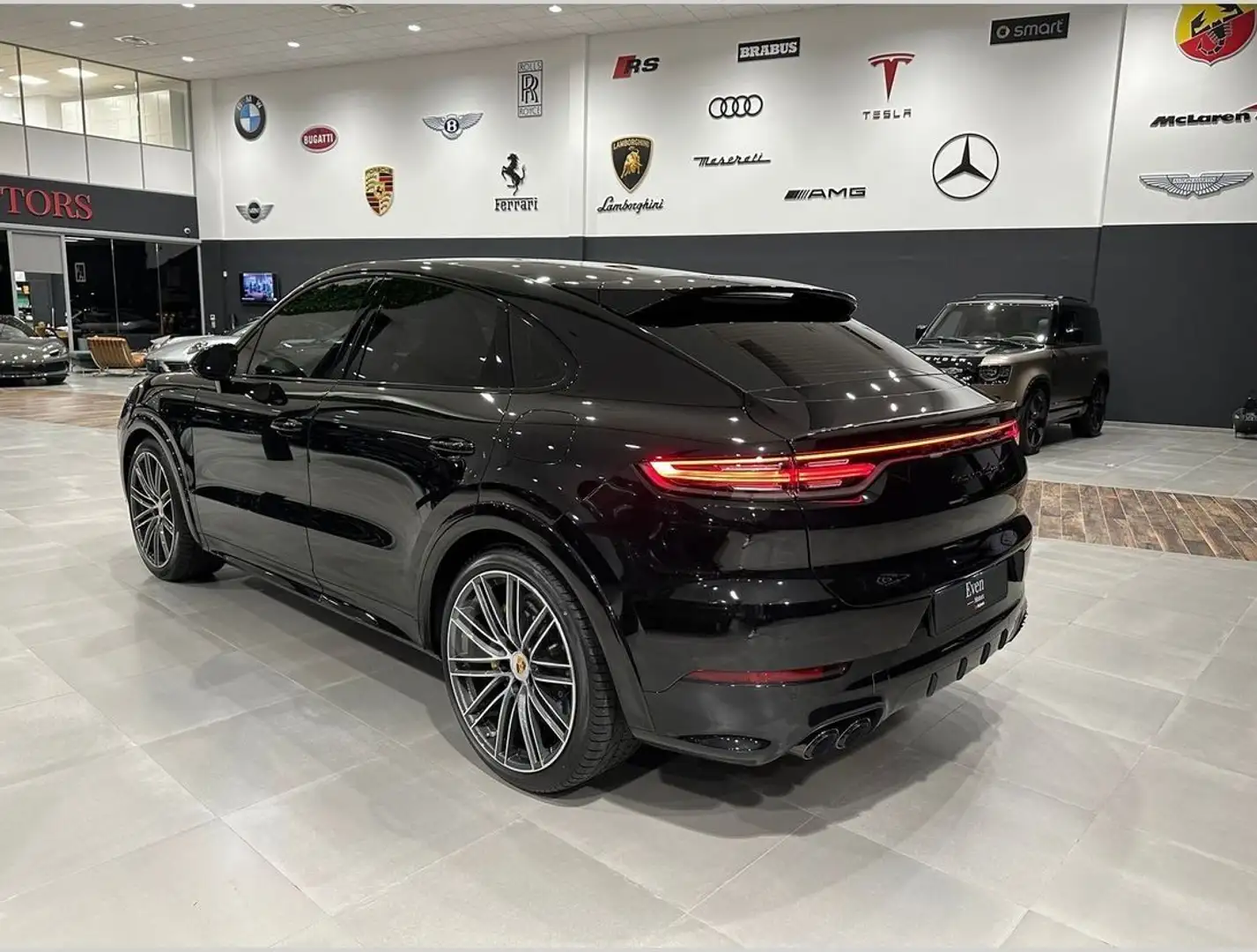 Porsche Cayenne III COUPE 4.0 V8 E-HYBRID 680 TURBO S Noir - 2
