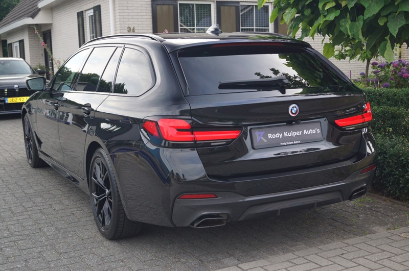 BMW 530 530e (292pk) M pakket HUD/H&K/Pano/Comfort Stoelen — photo 2