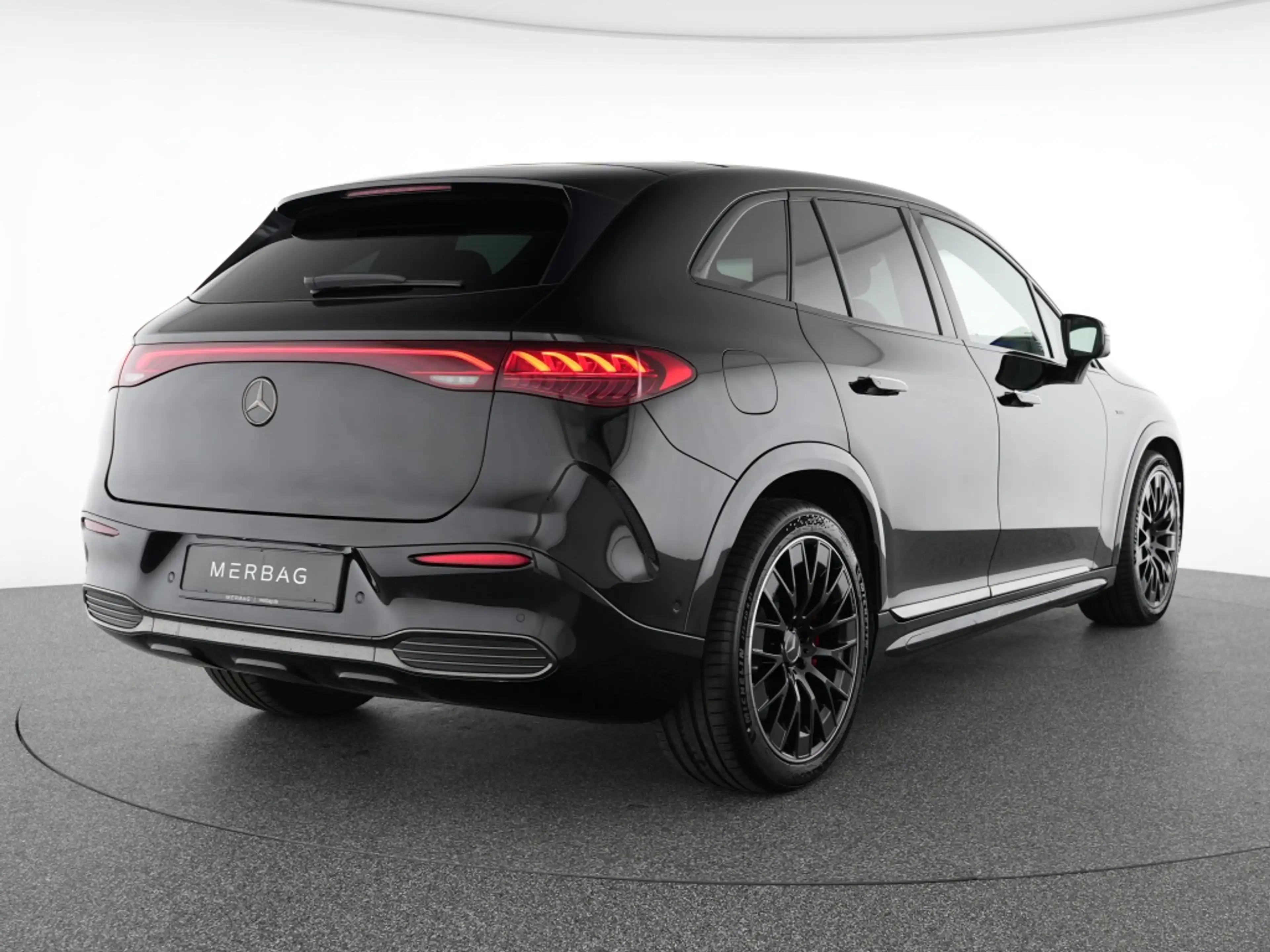 Mercedes-Benz EQE 43 AMG 4M Night 1+2 Pano Digital L. HUD Carbon — photo 3