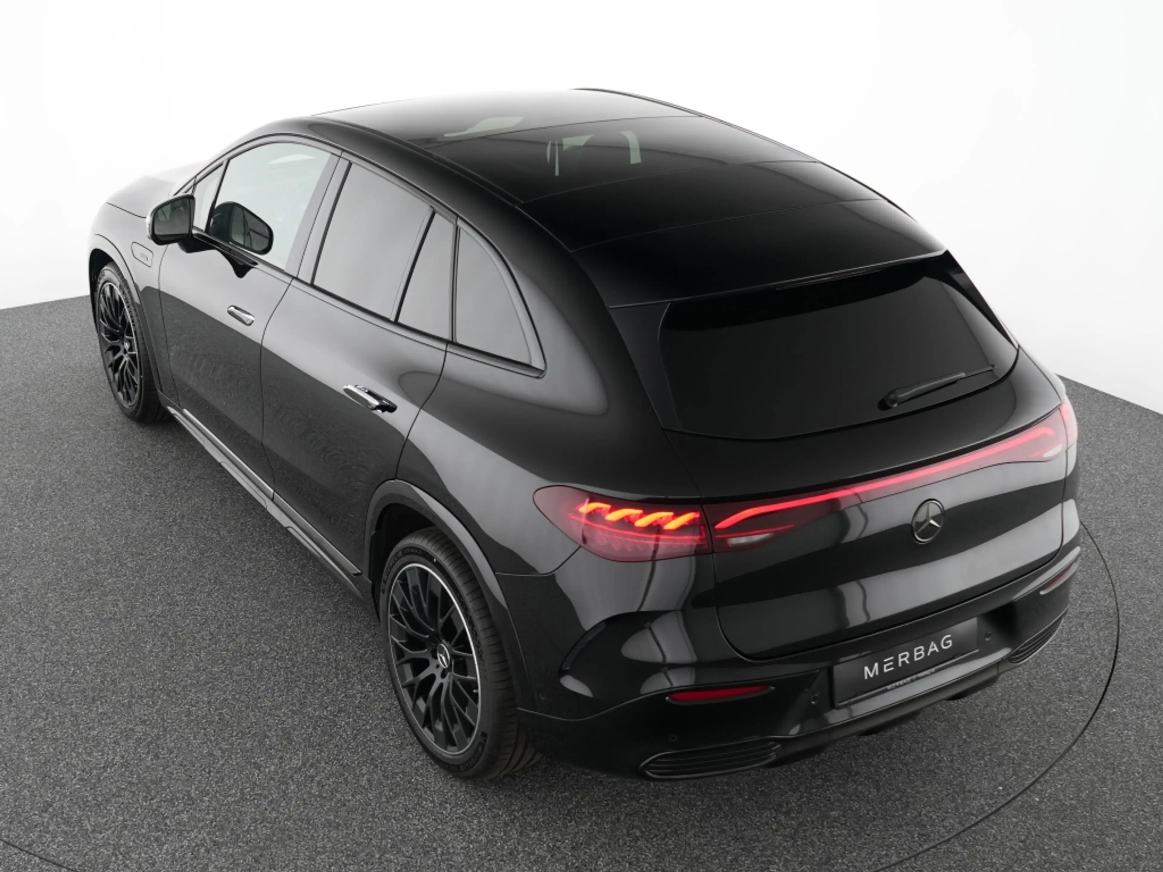 Mercedes-Benz EQE 43 AMG 4M Night 1+2 Pano Digital L. HUD Carbon — photo 11