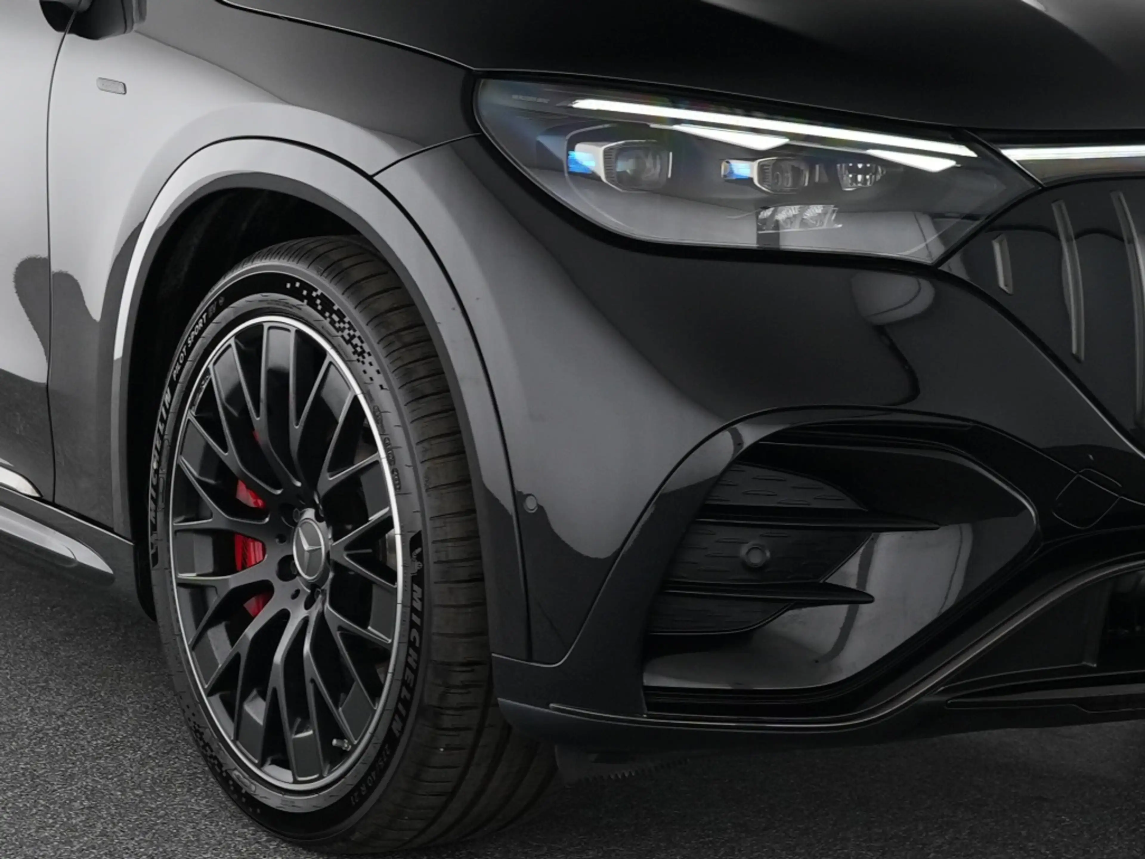 Mercedes-Benz EQE 43 AMG 4M Night 1+2 Pano Digital L. HUD Carbon — photo 7