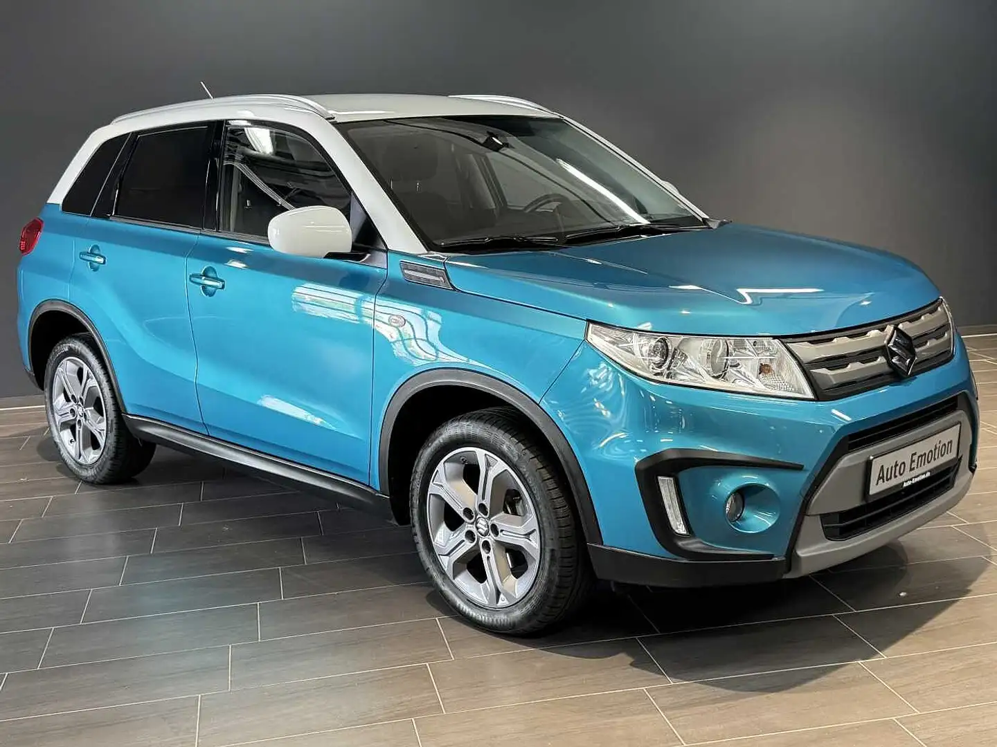 Suzuki Vitara 1.6 (4x2) Club Navi*Klima*1.Hand* Bleu - 2